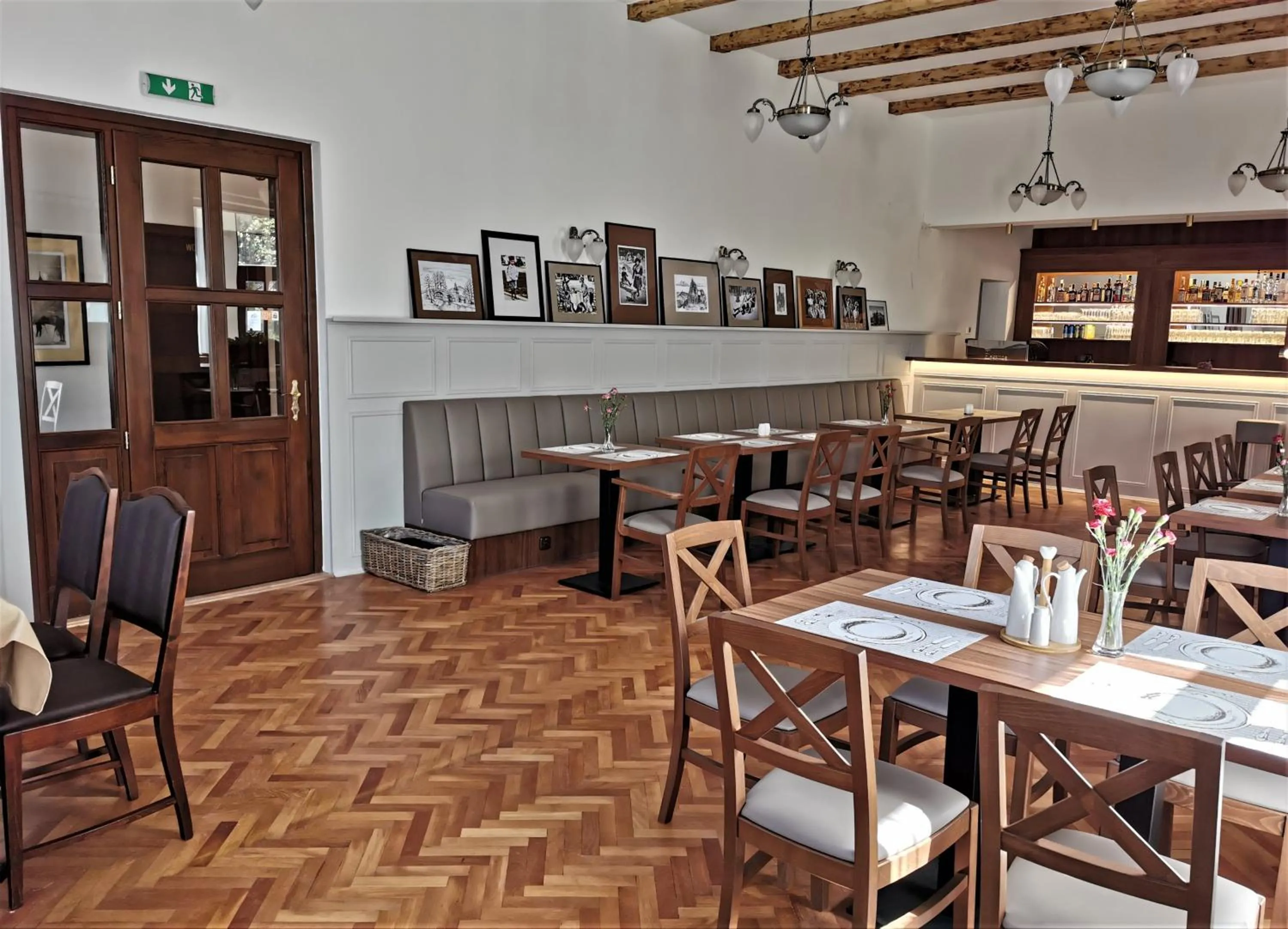 Restaurant/places to eat in Hotel Švýcarský dům