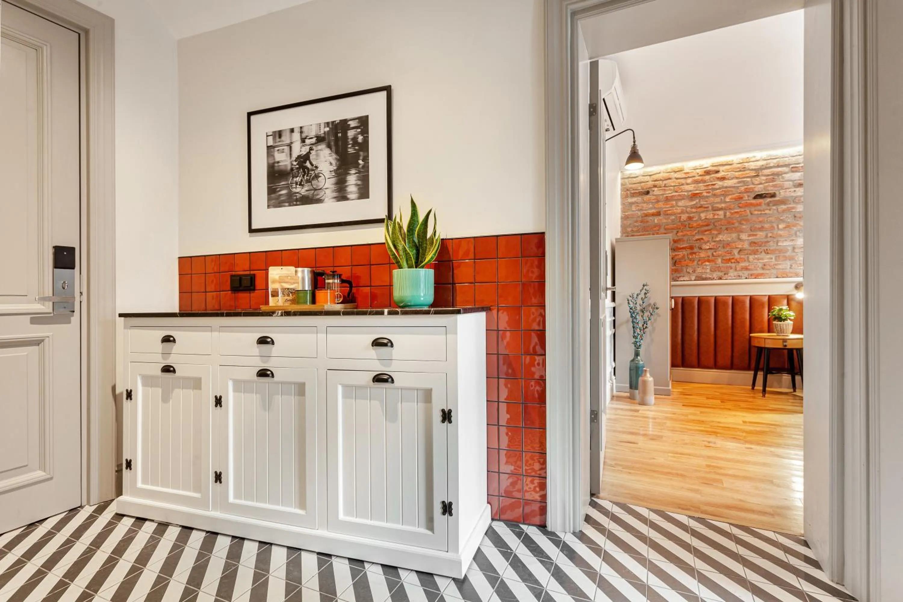 Kitchen or kitchenette in World House Boutique Hotel Galata