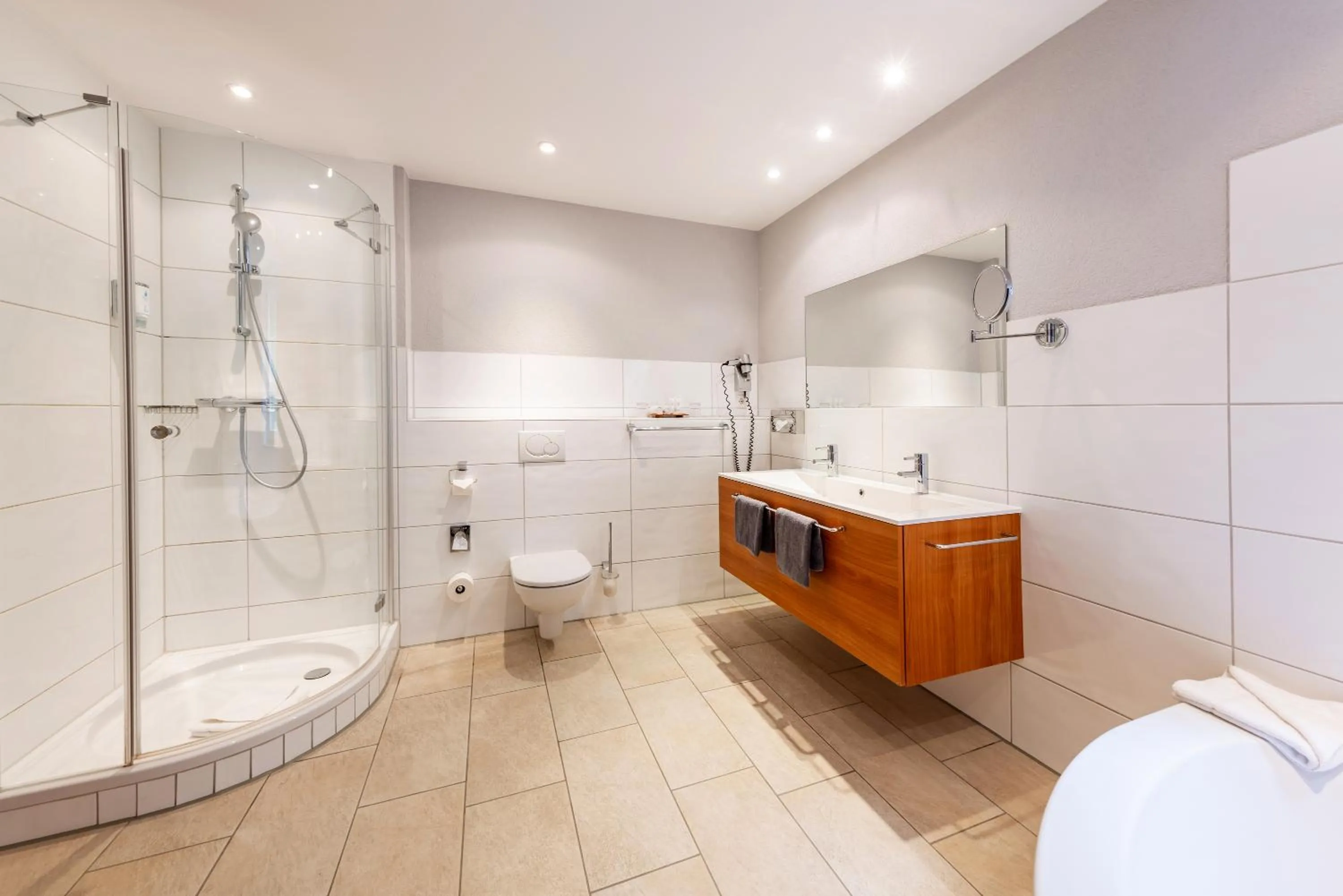 Shower in Parkhotel Maximilian Ottobeuren