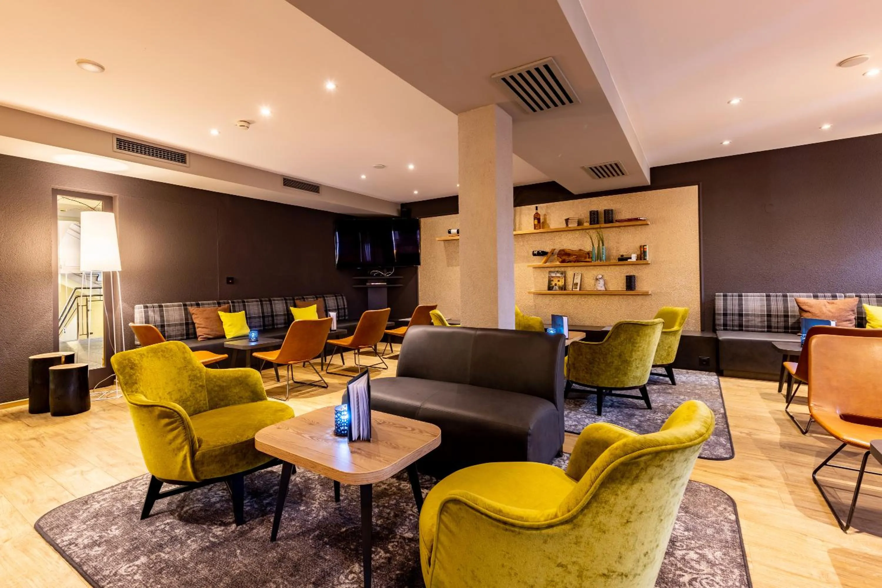 Lobby or reception in Parkhotel Maximilian Ottobeuren