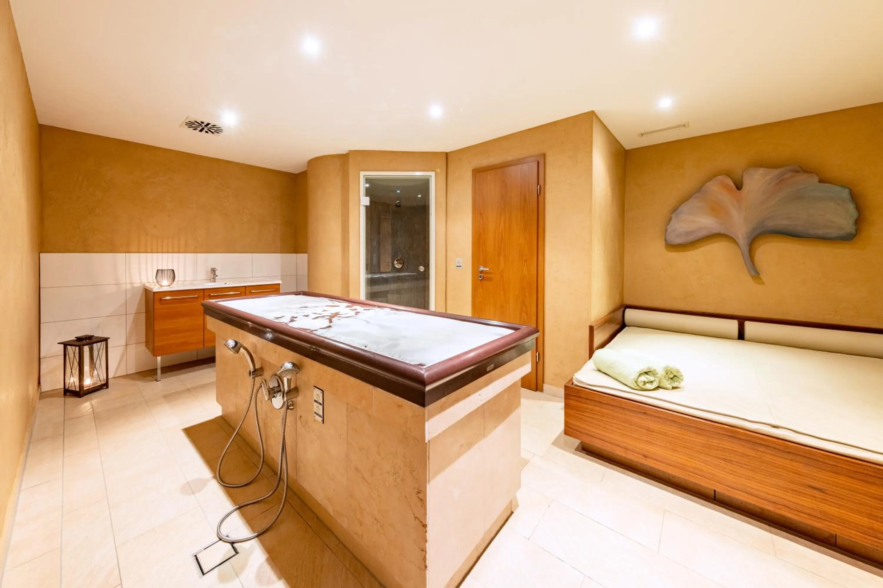 Spa and wellness centre/facilities, Bed in Parkhotel Maximilian Ottobeuren