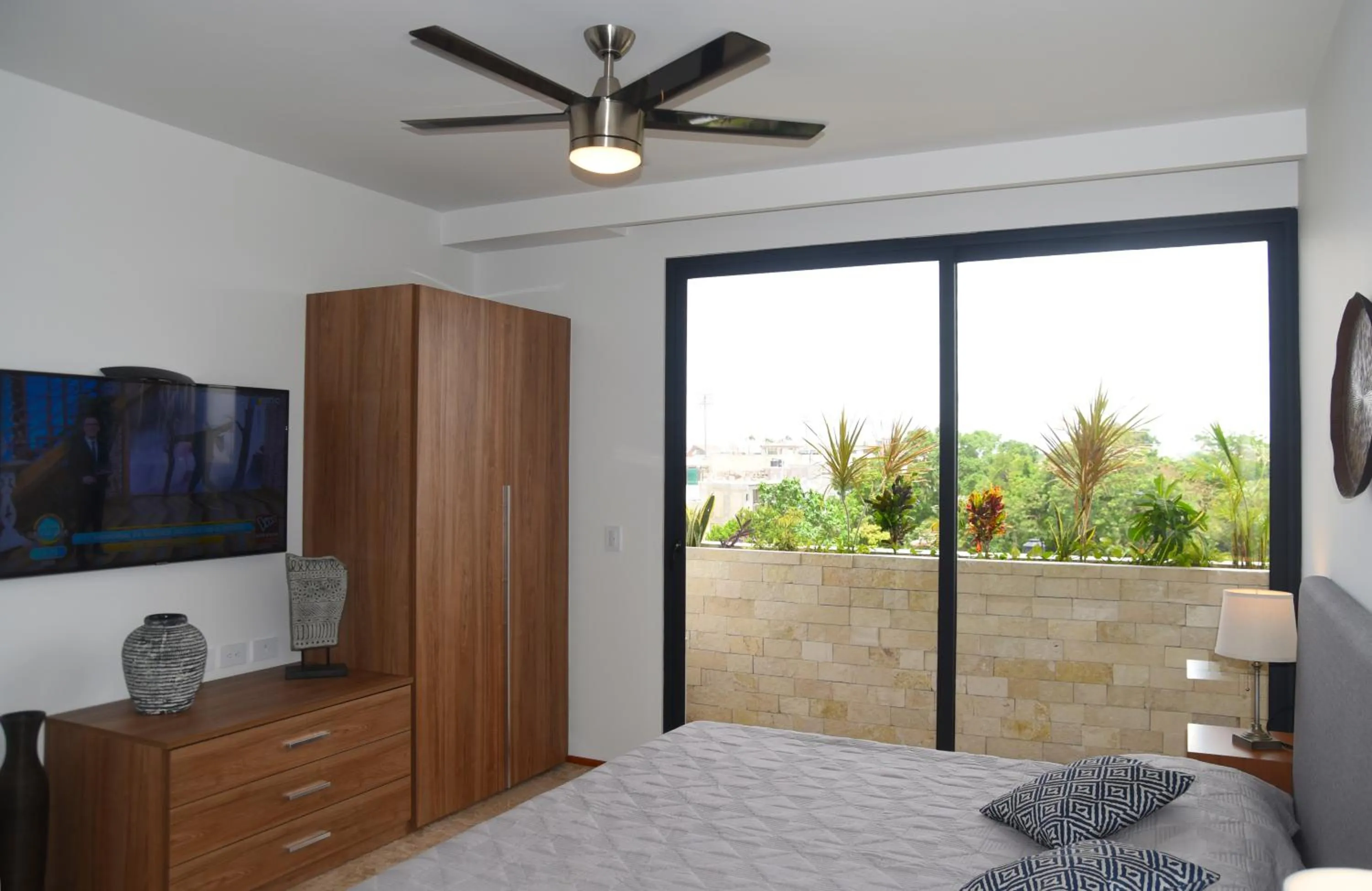 TV and multimedia, Bed in Suites calle 38