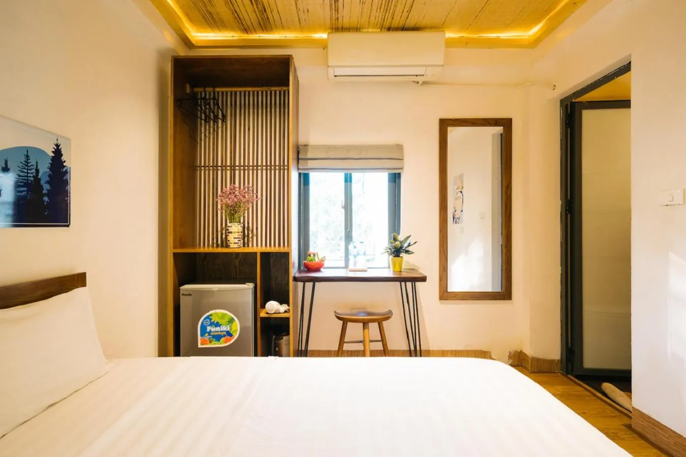 Bedroom, Bed in The Autumn Homestel