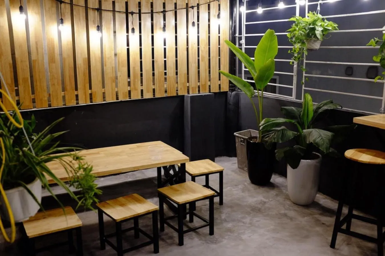 Lounge or bar in The Autumn Homestel