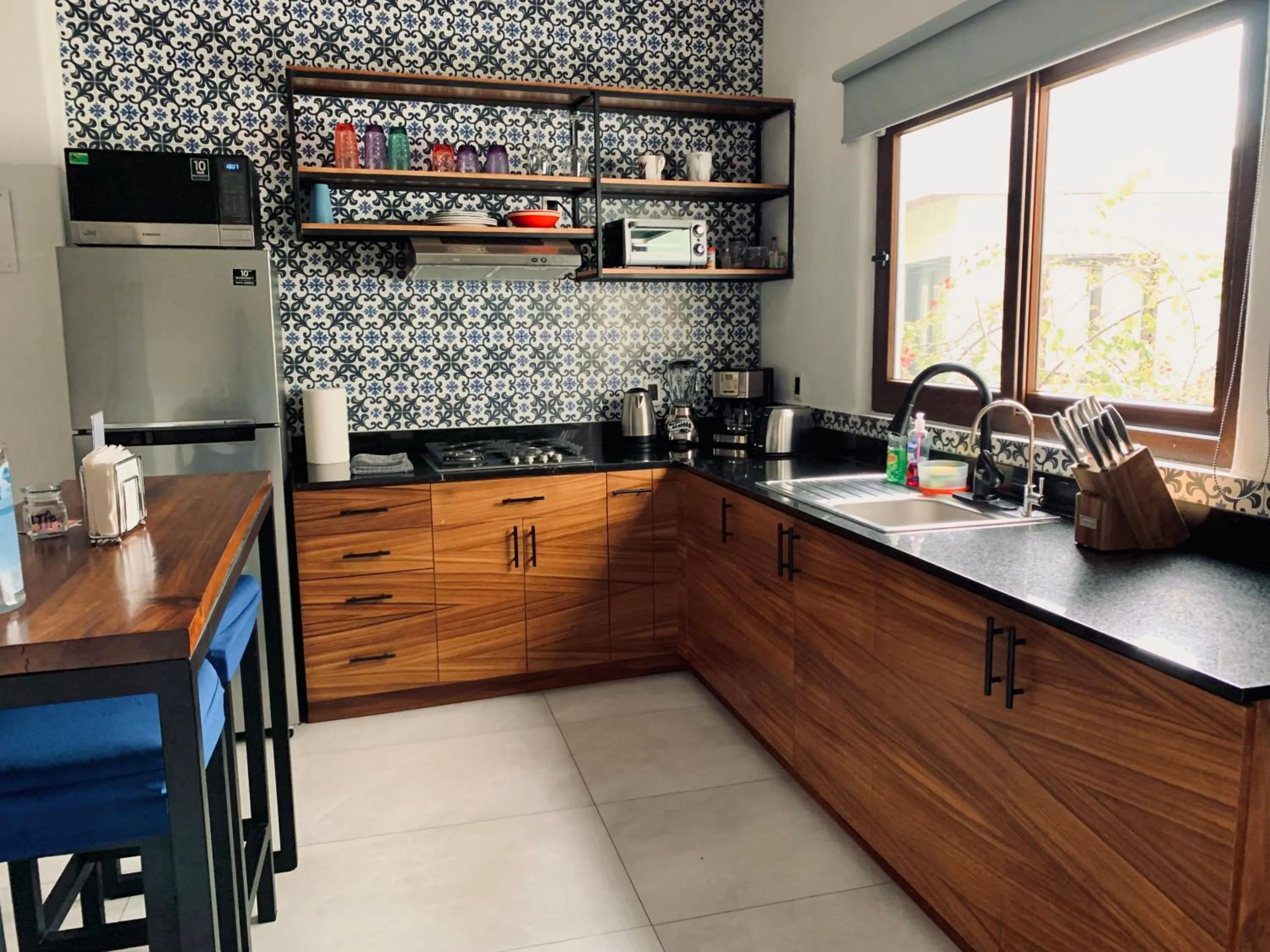 kitchen in Casa Makawe ONLY ADULTS