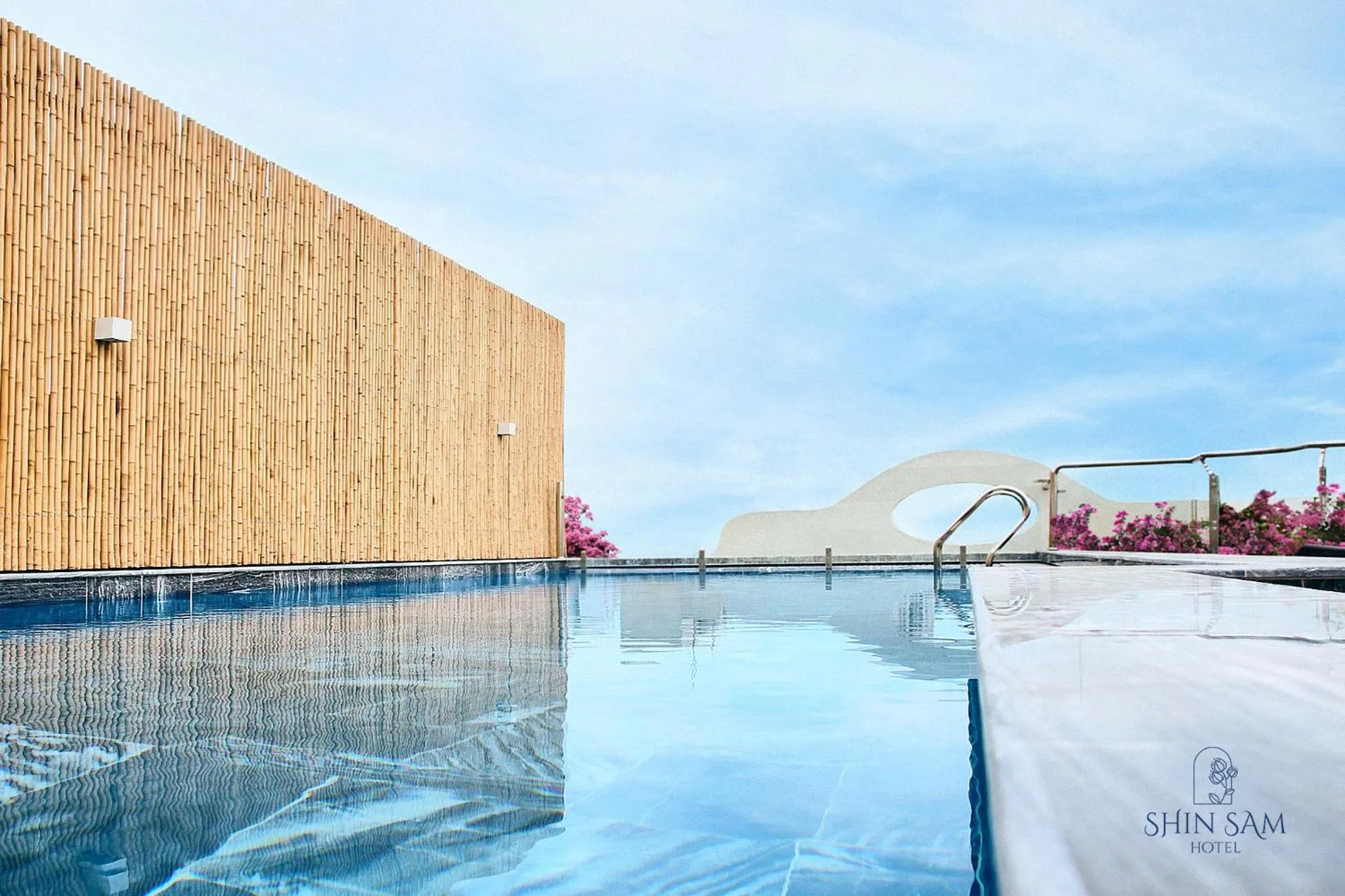 Swimming pool in Shin Sam Boutique Hotel