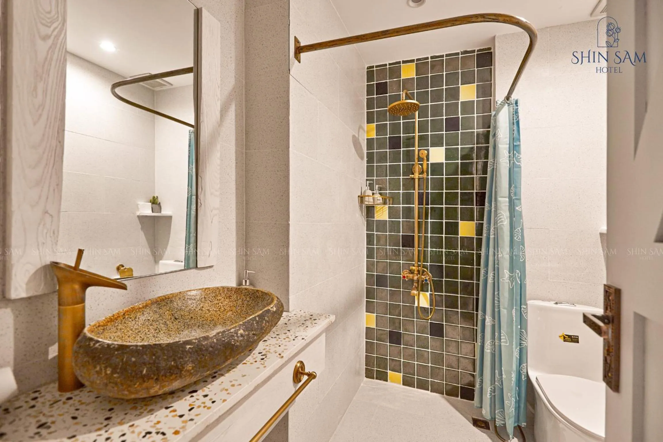 Shin Sam Boutique Hotel