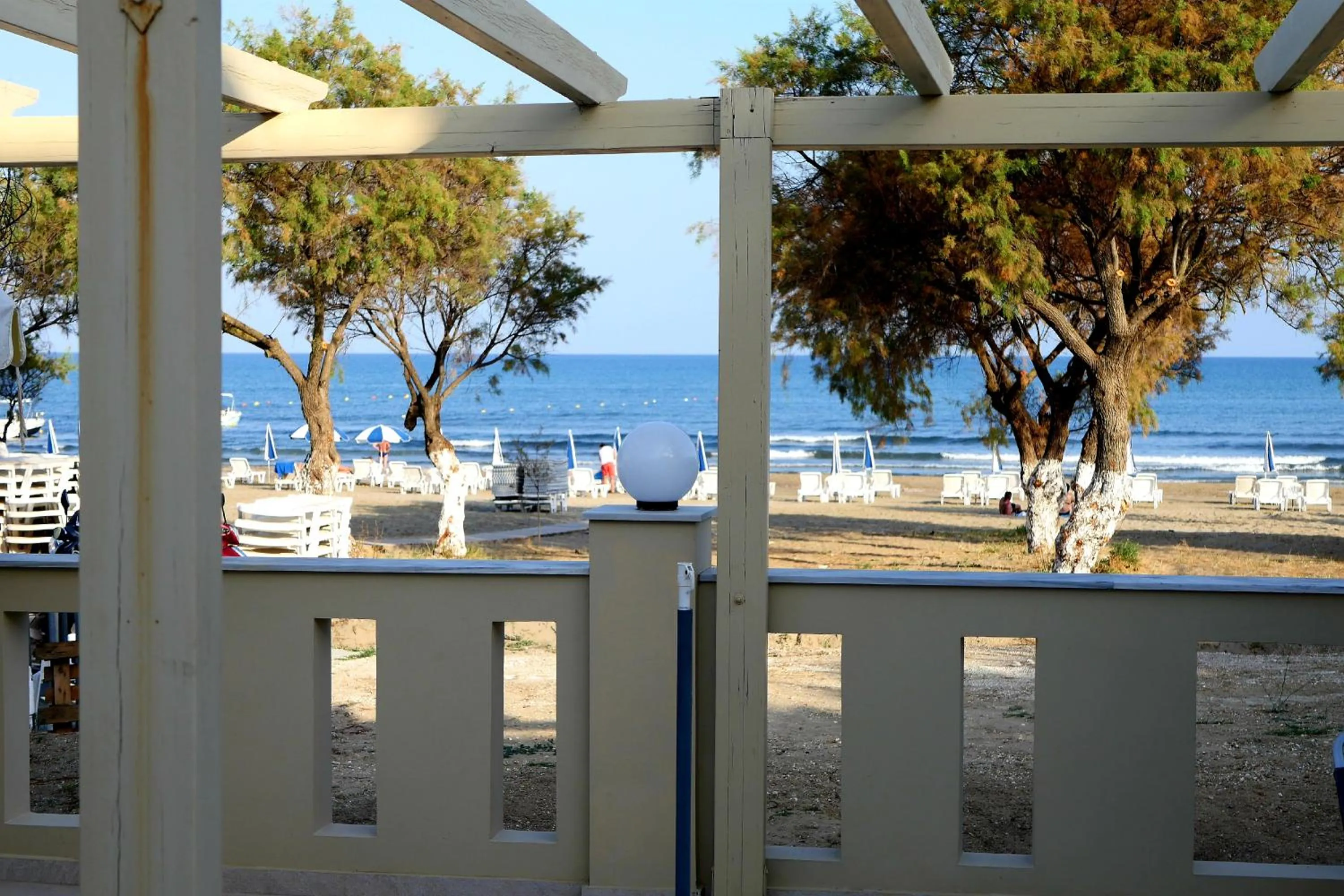 Beach in Jannos Beach hotel