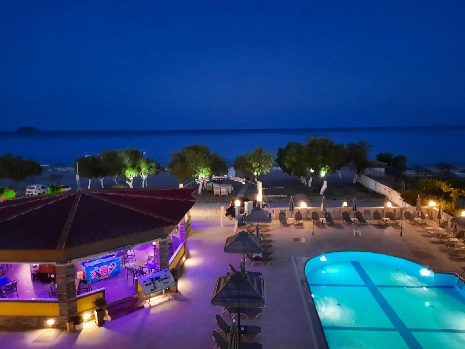 Pool view in Jannos Beach hotel