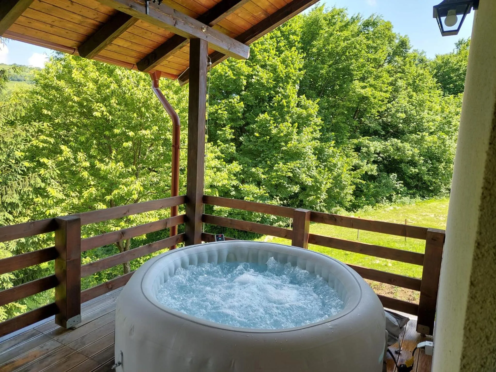 Hot Tub in B&B Green Serenity Plitvice Lakes