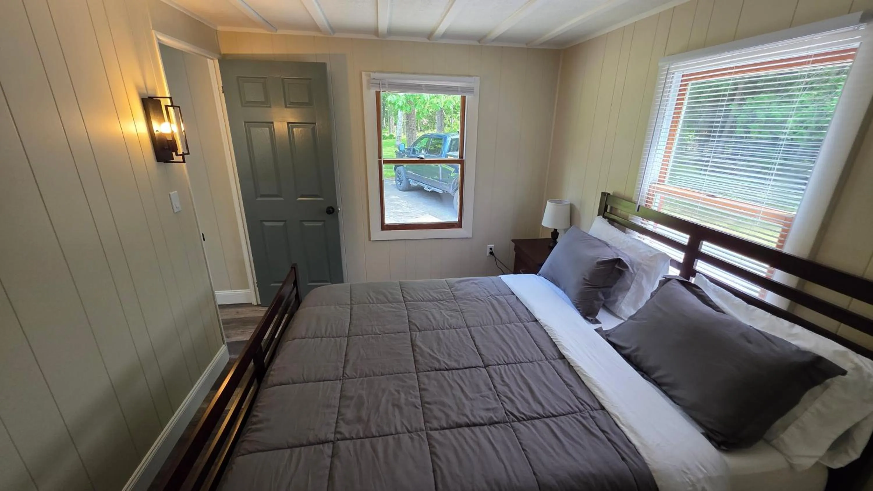 Bed in Abbot Trailside Lodging