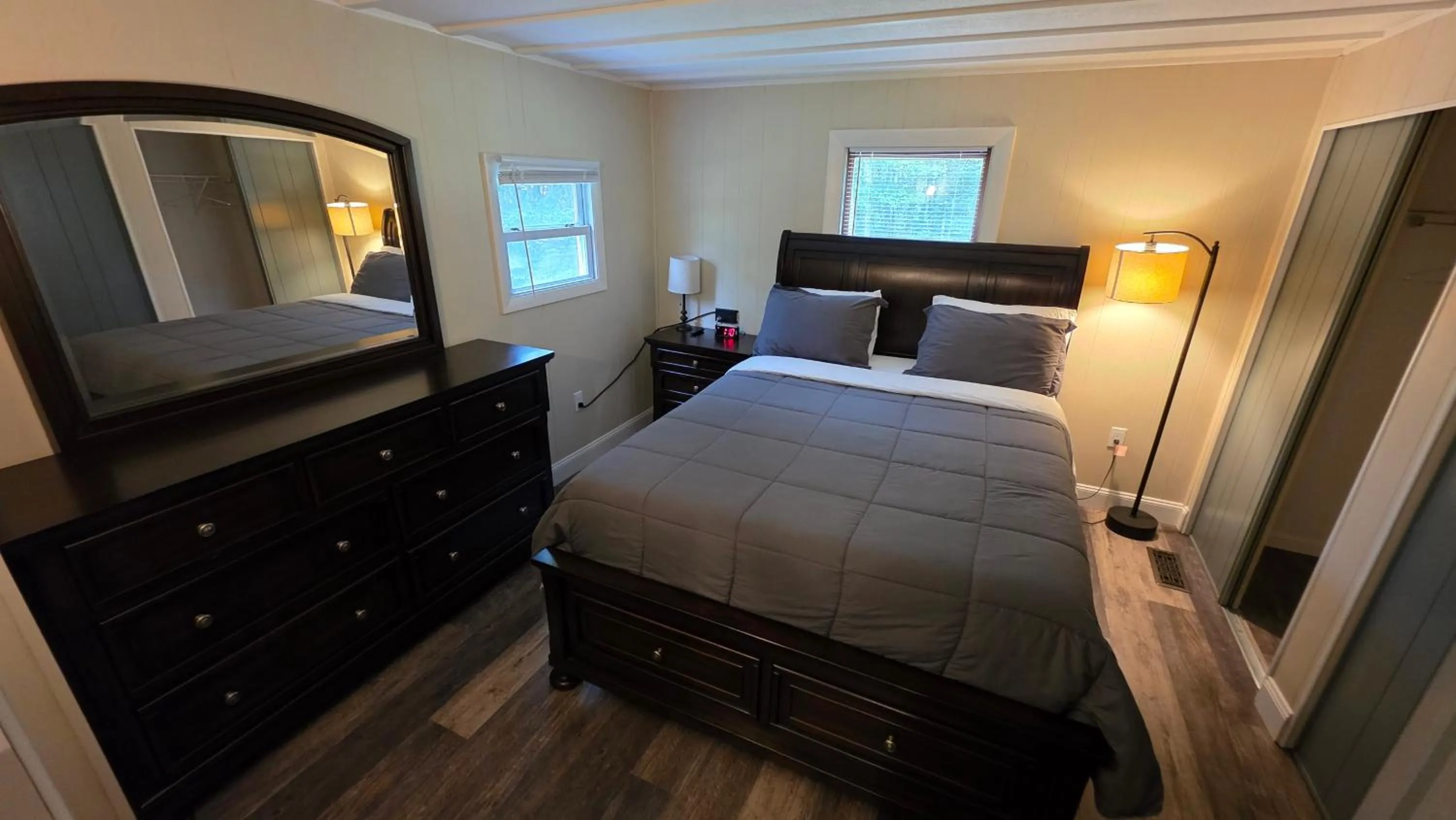 Bed in Abbot Trailside Lodging