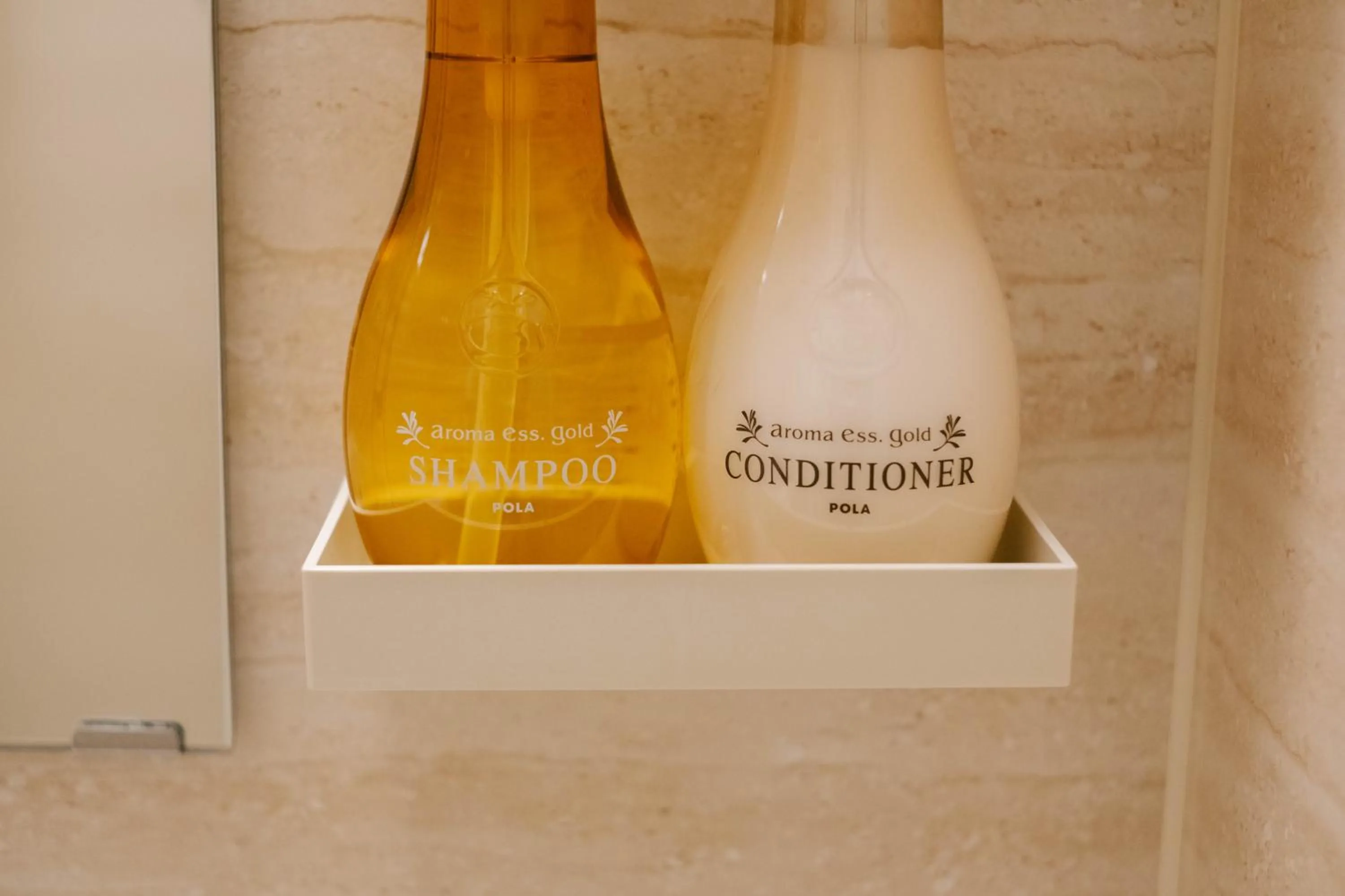 Bathroom in 7 Rooms Hotel & Cafe - 30mins from Disneyland