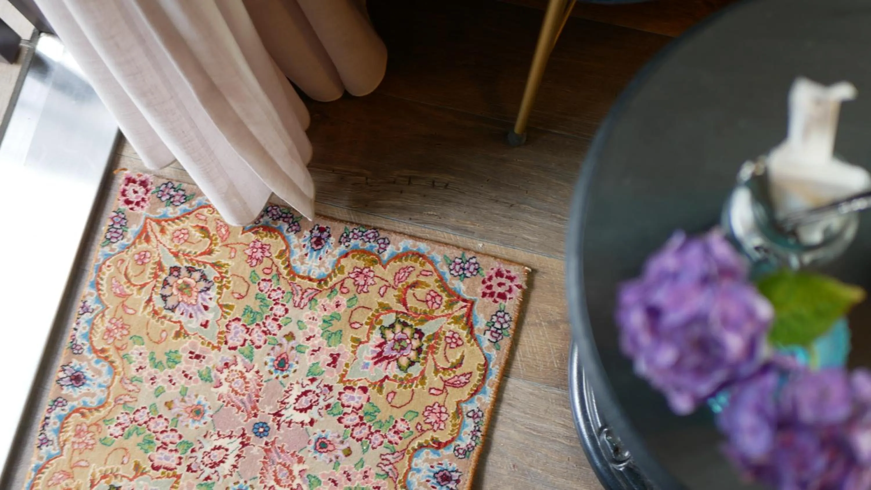 Area and facilities in 7 Rooms Hotel & Cafe - 30mins from Disneyland