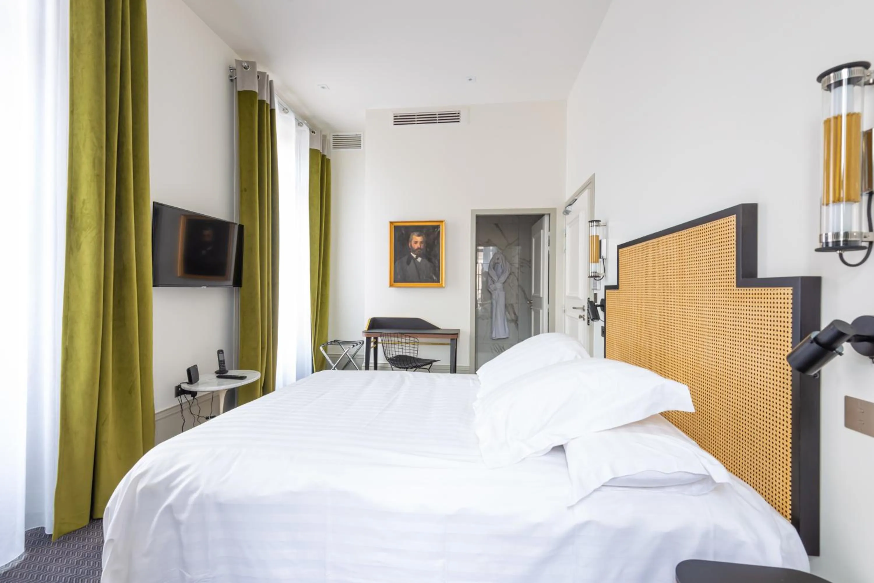 Bed in Hôtel Mille Pas