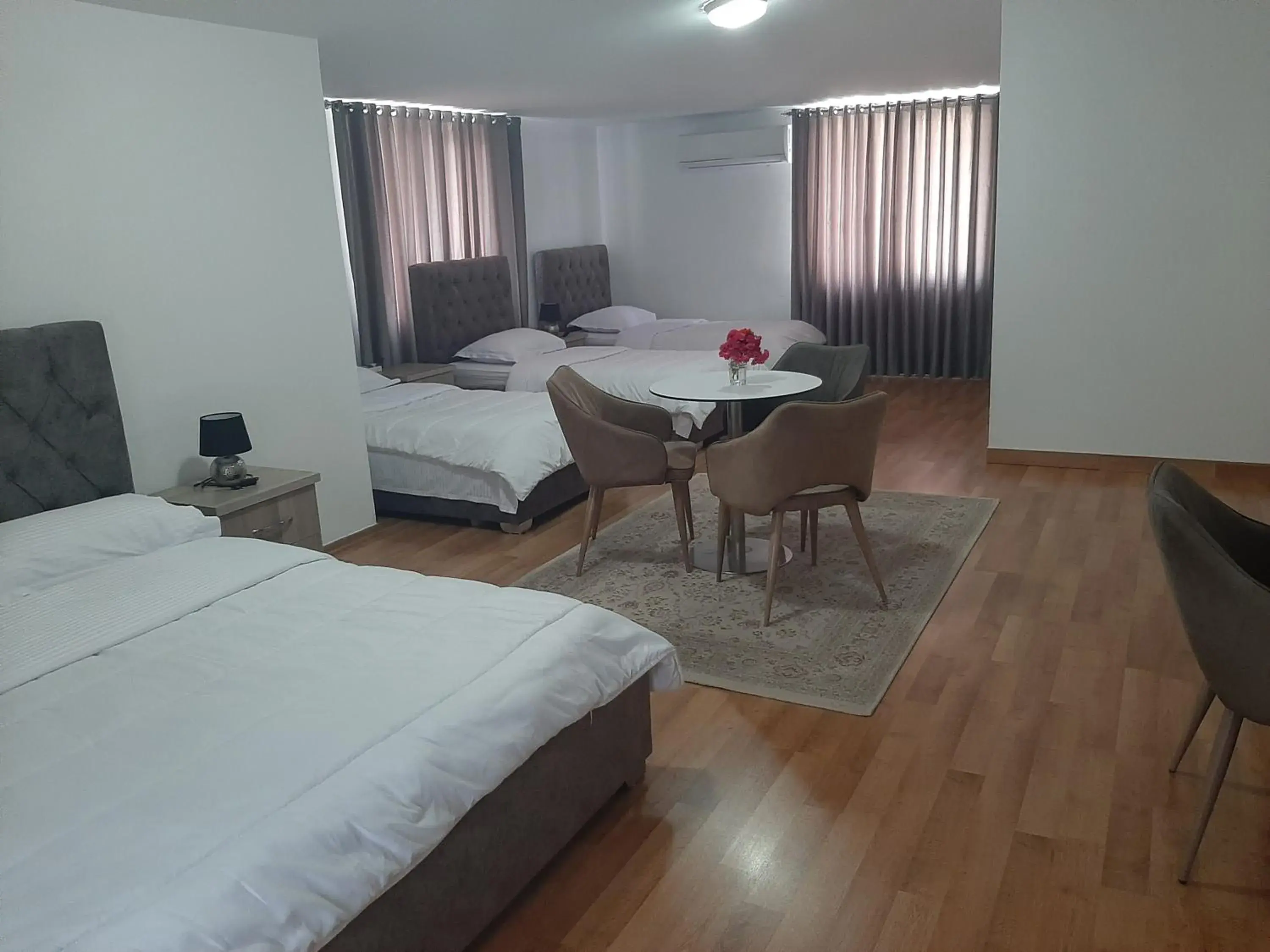 Family Room in Hotel Vila Arbri Family Room in Hotel Vila Arbri