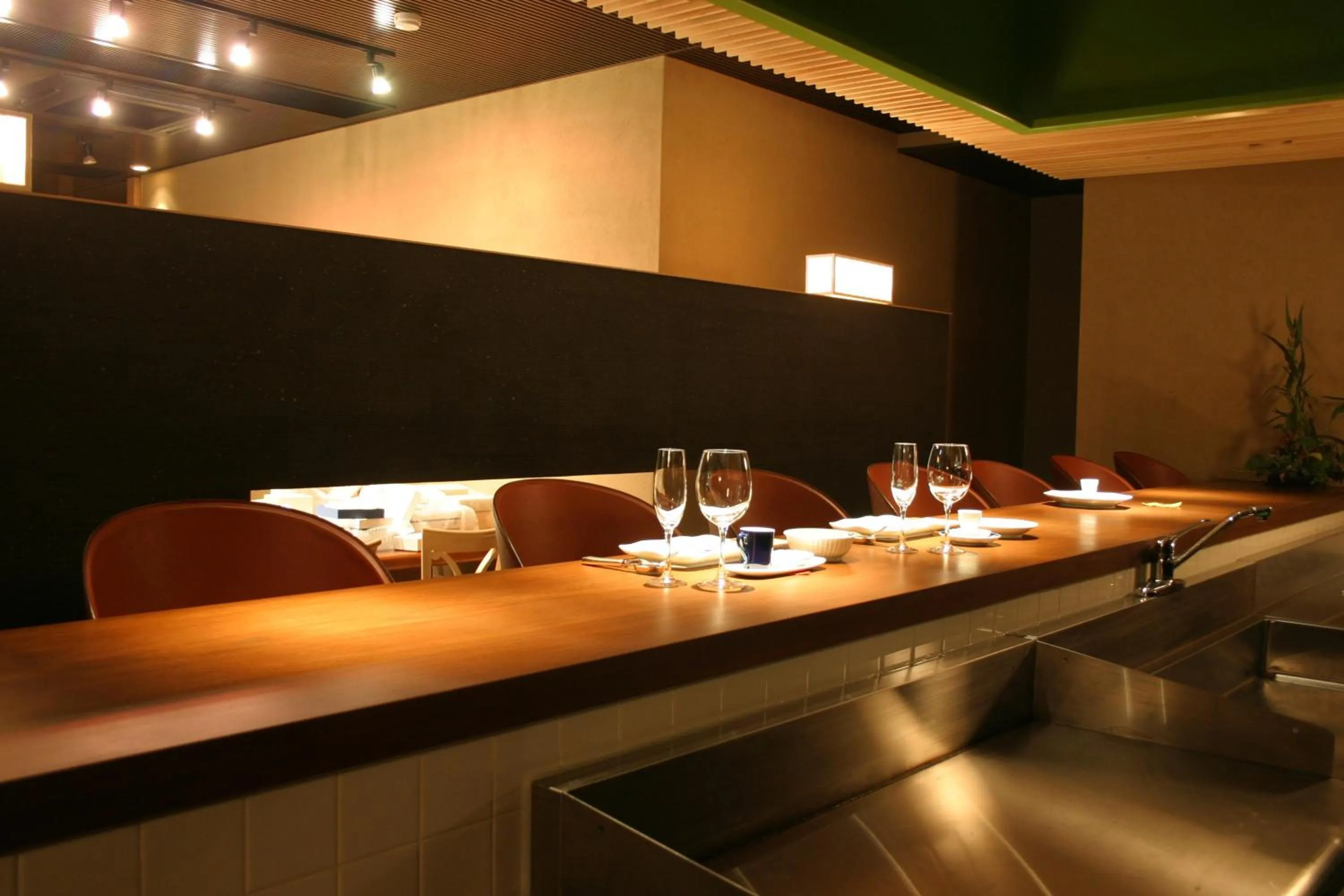 Restaurant/places to eat in Hotel Heritage