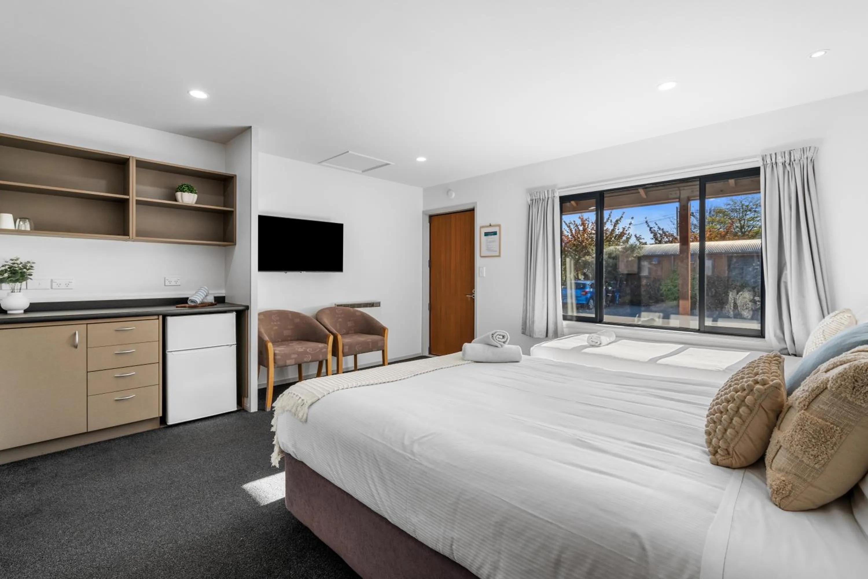 Bed in Tasman Holiday Parks - Te Anau