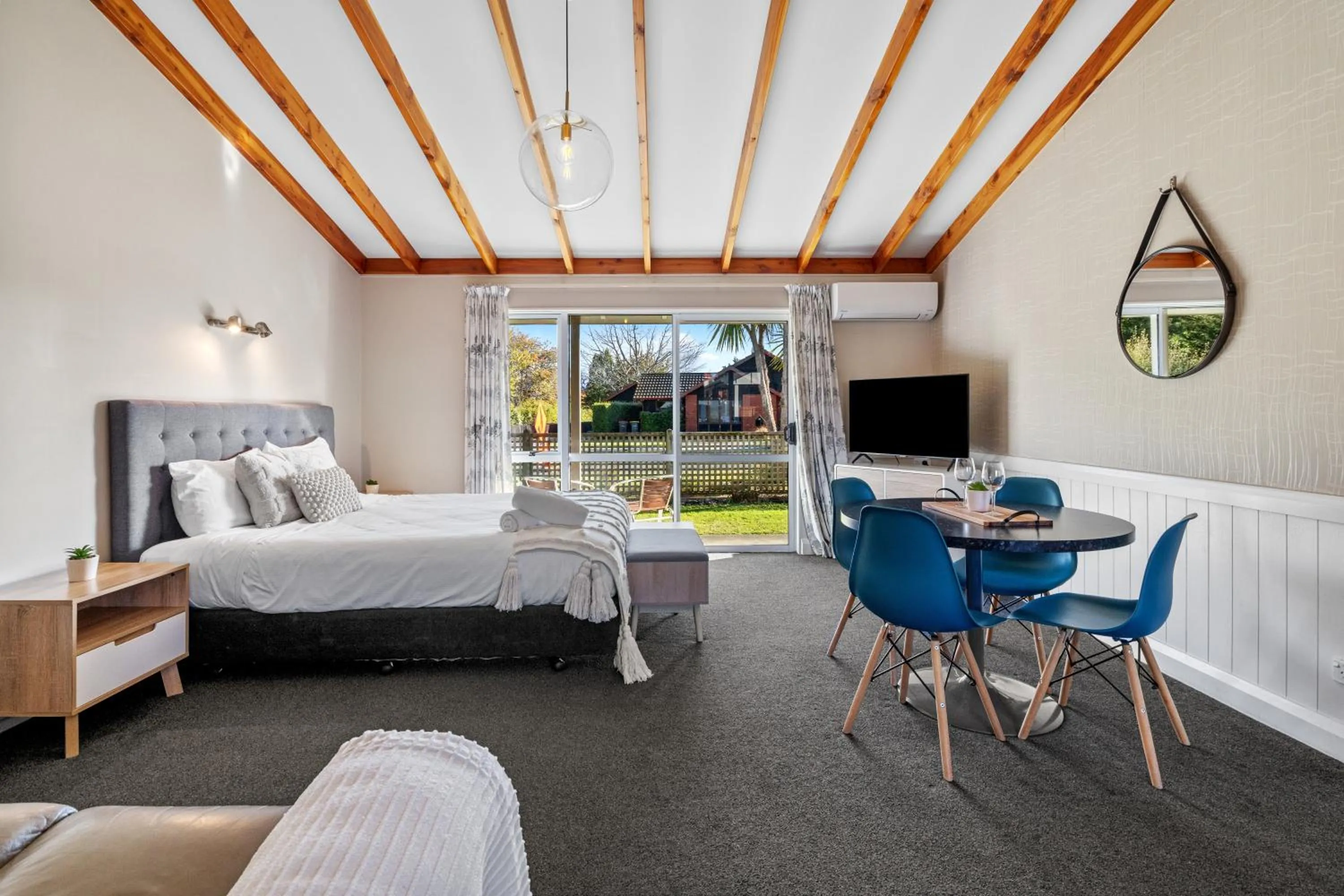 Bed in Tasman Holiday Parks - Te Anau