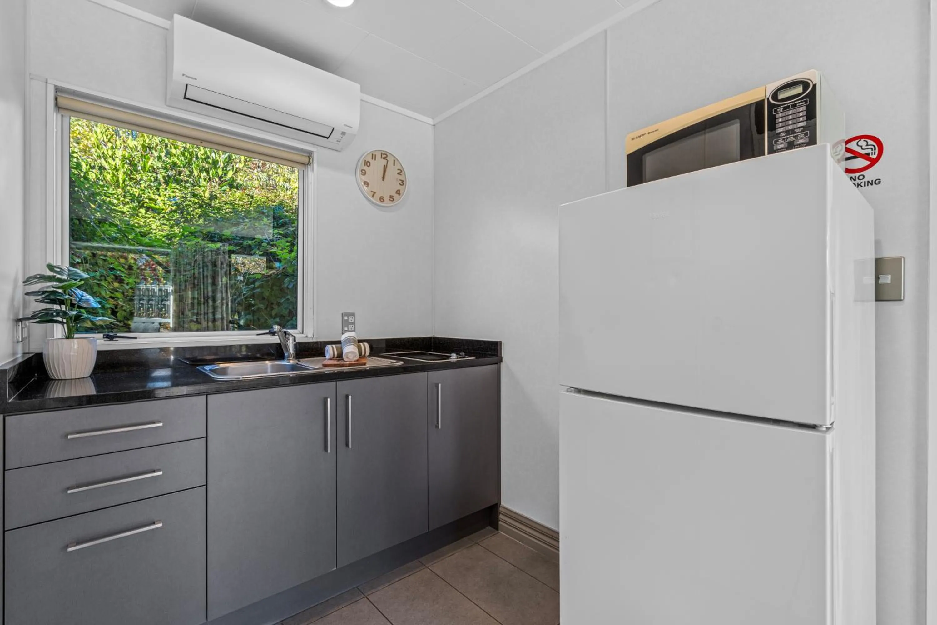 Tasman Holiday Parks - Te Anau