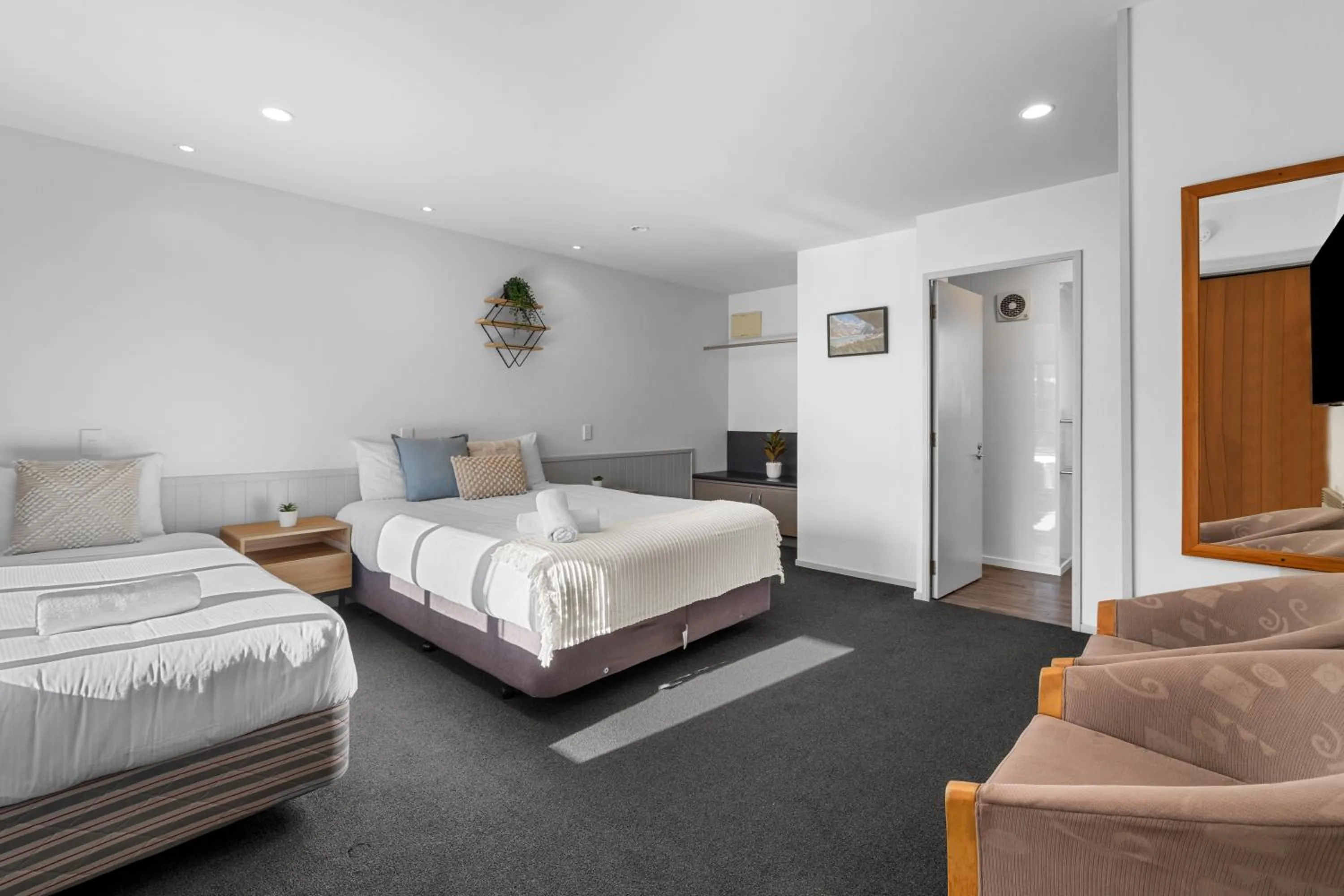 Bed in Tasman Holiday Parks - Te Anau