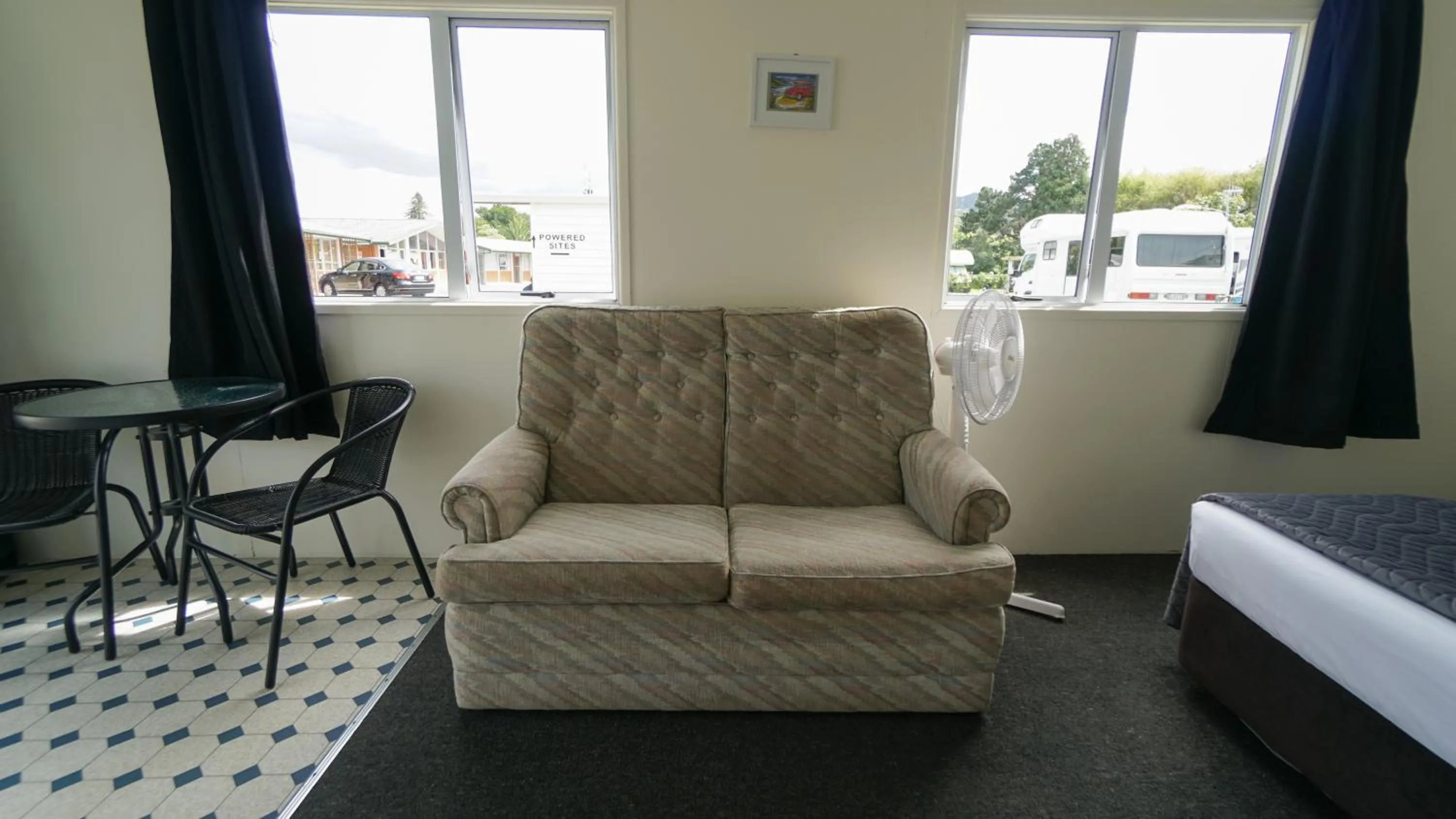 Living room in Whangarei Central Holiday Park