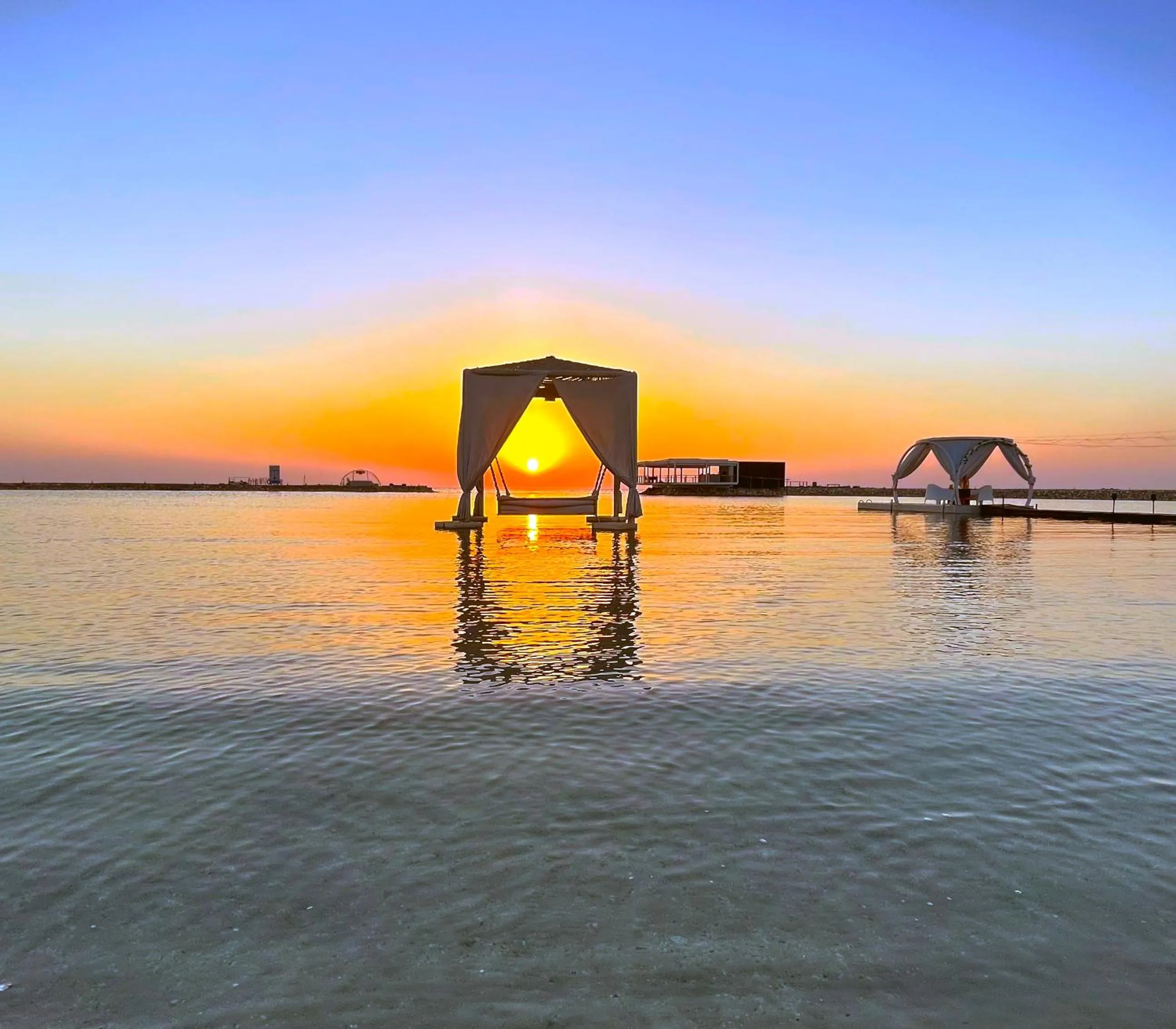 Beach in Jaw Resort & Spa