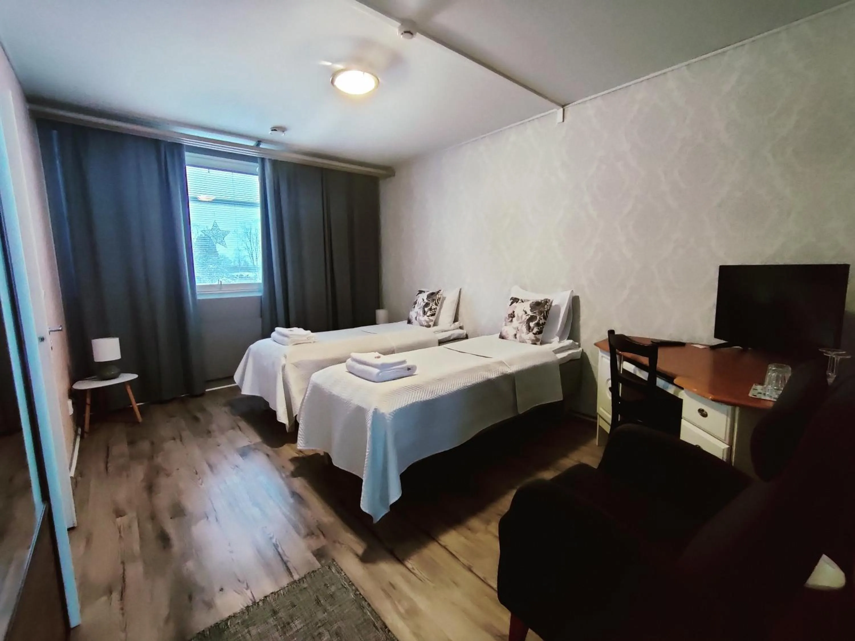 Photo of the whole room, Bed in Kartanomajoitus Sofia & Angelique