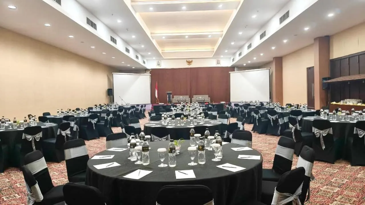 Meeting/conference room in Yasmin Hotel Karawaci