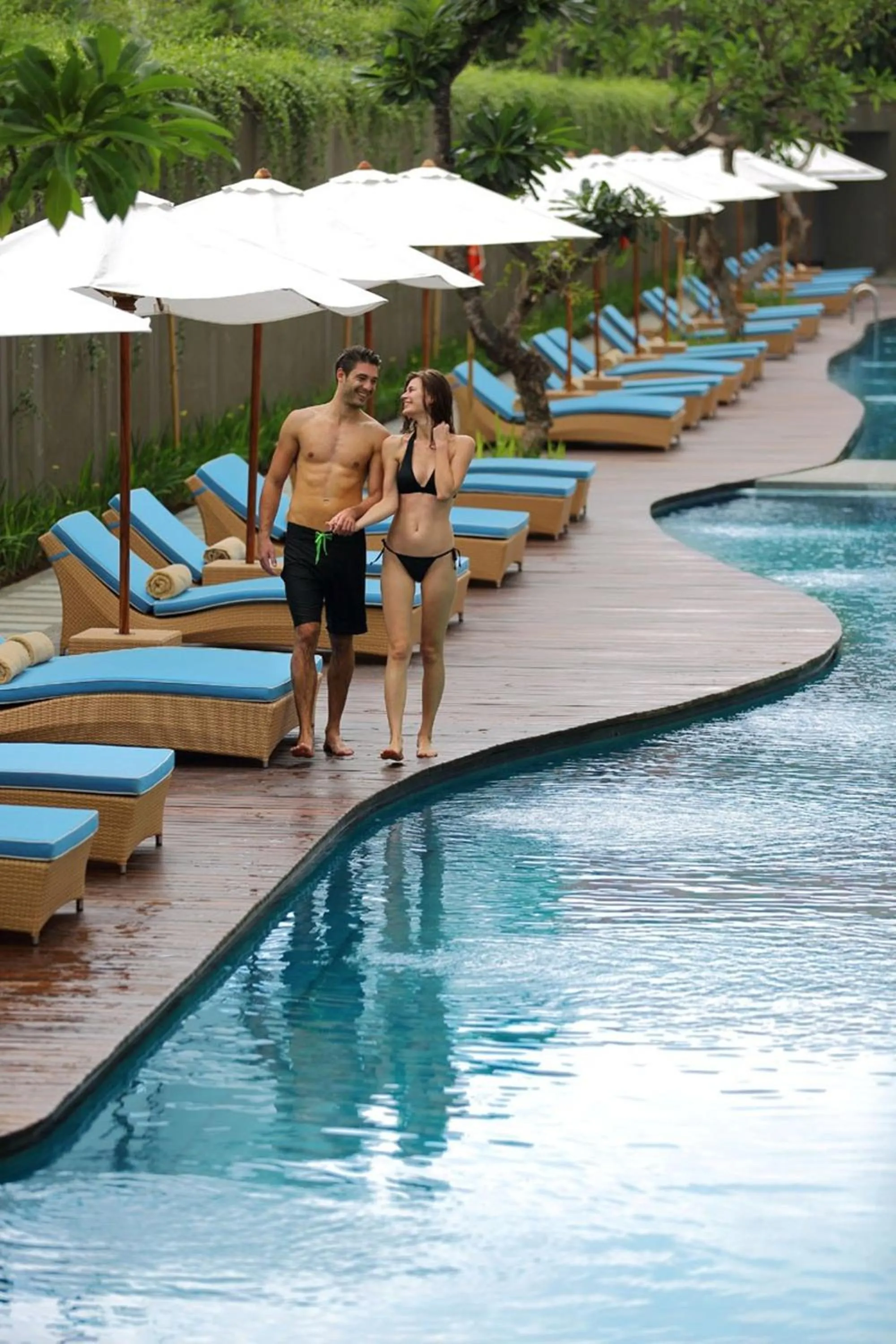 People in Ossotel Legian