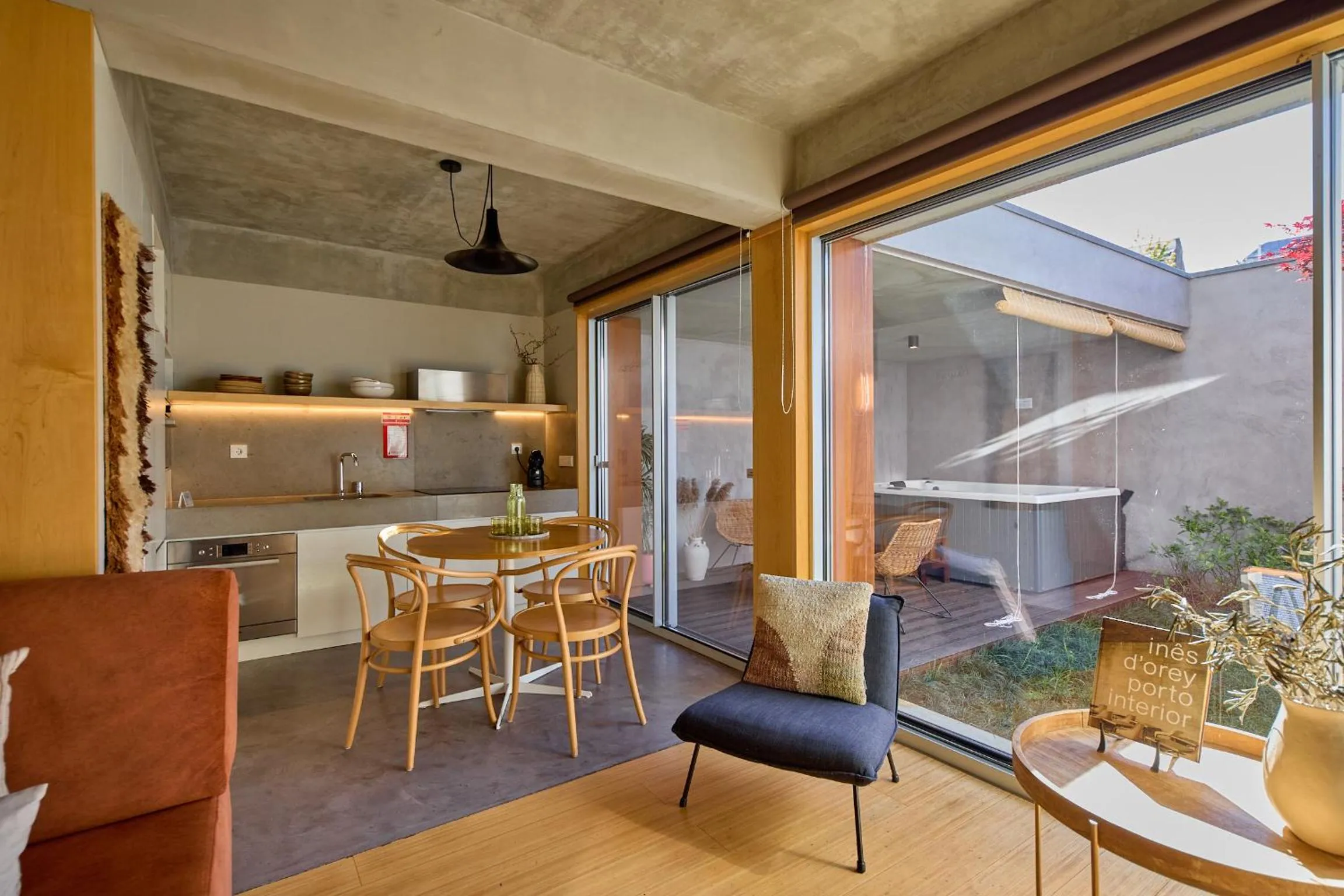 Dining area in Oporto Maison Anselmo