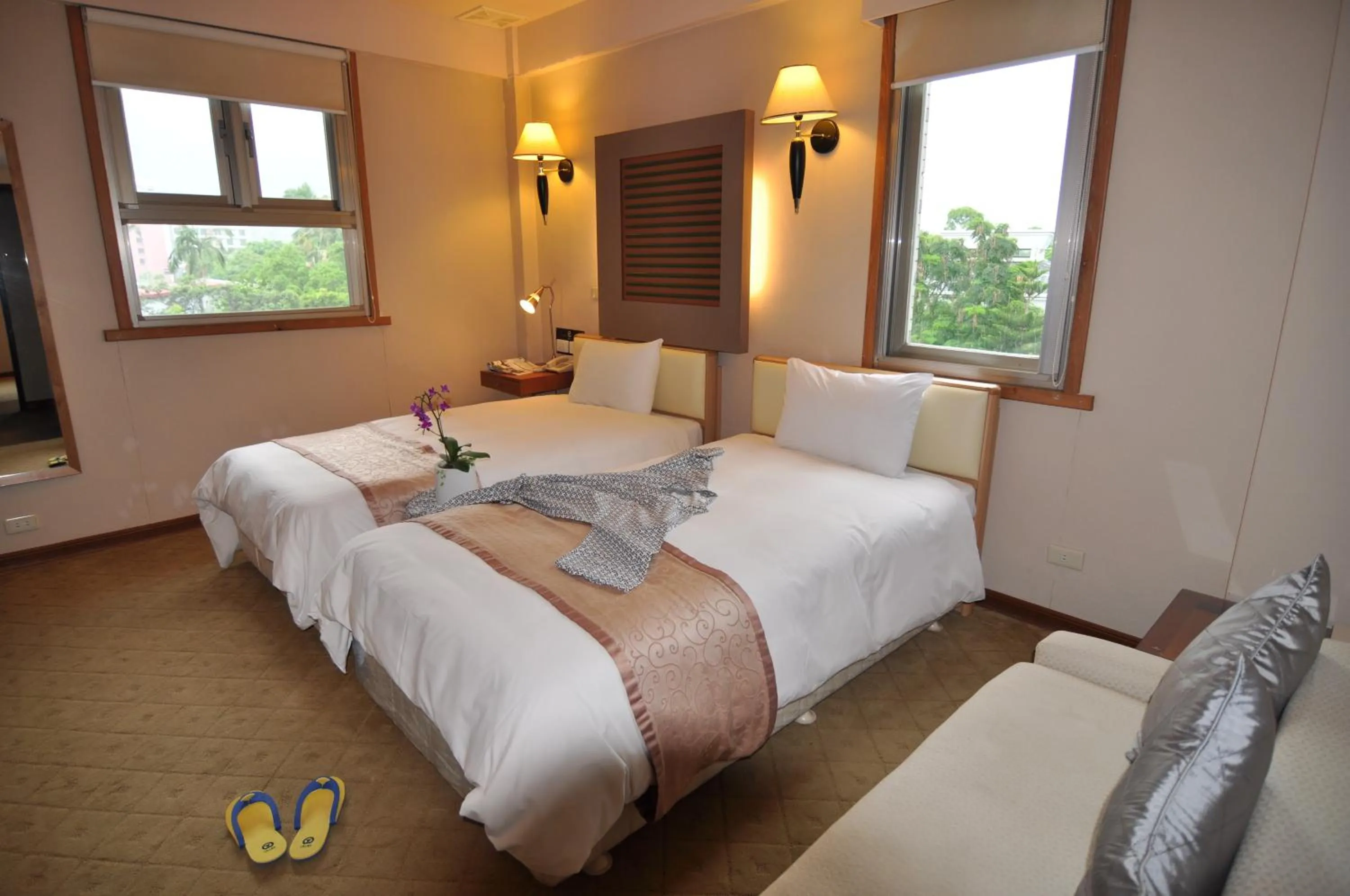 Bedroom, Bed in Tian Long Hotel