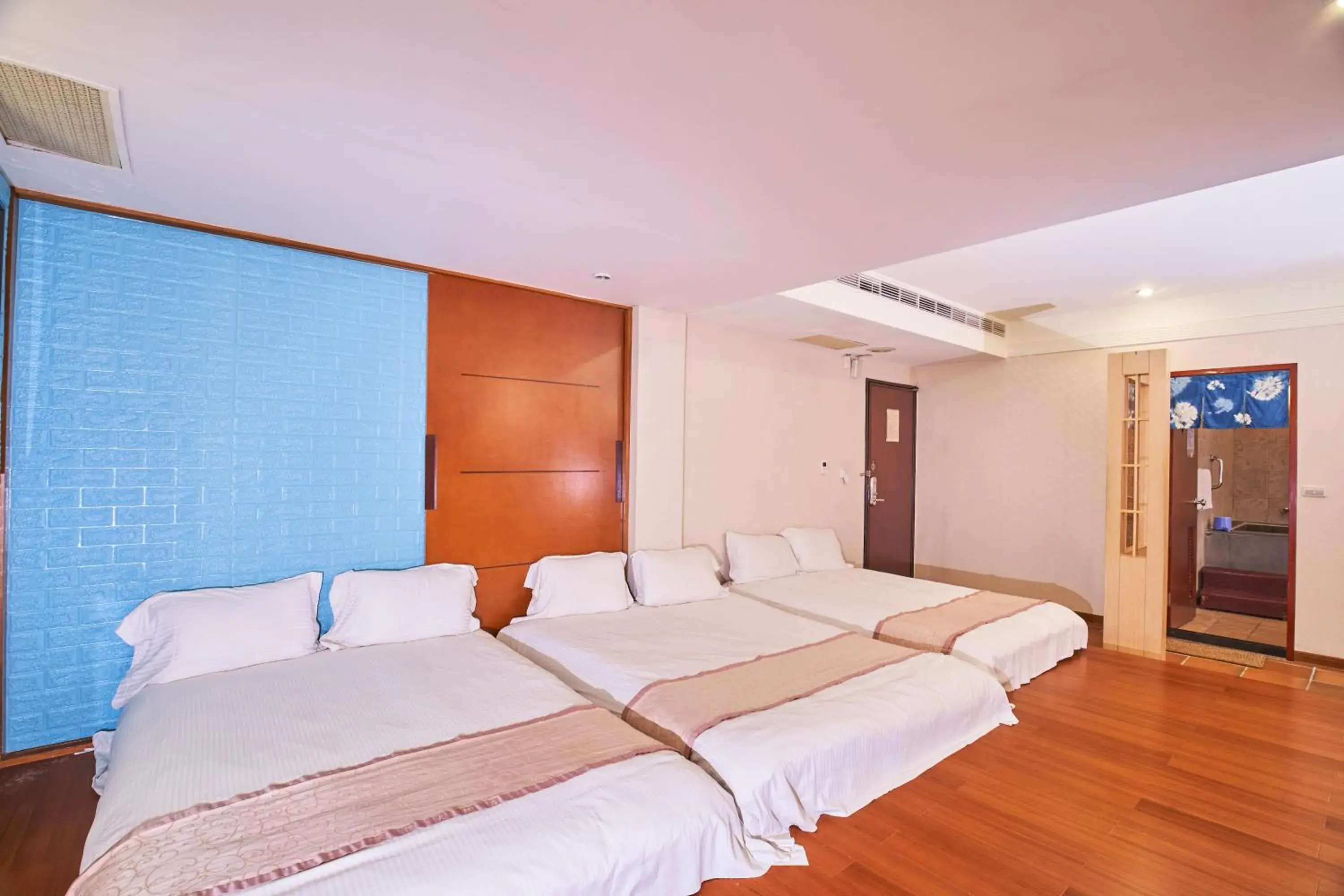 Japanese-Style Room in Tian Long Hotel Japanese-Style Room in Tian Long Hotel