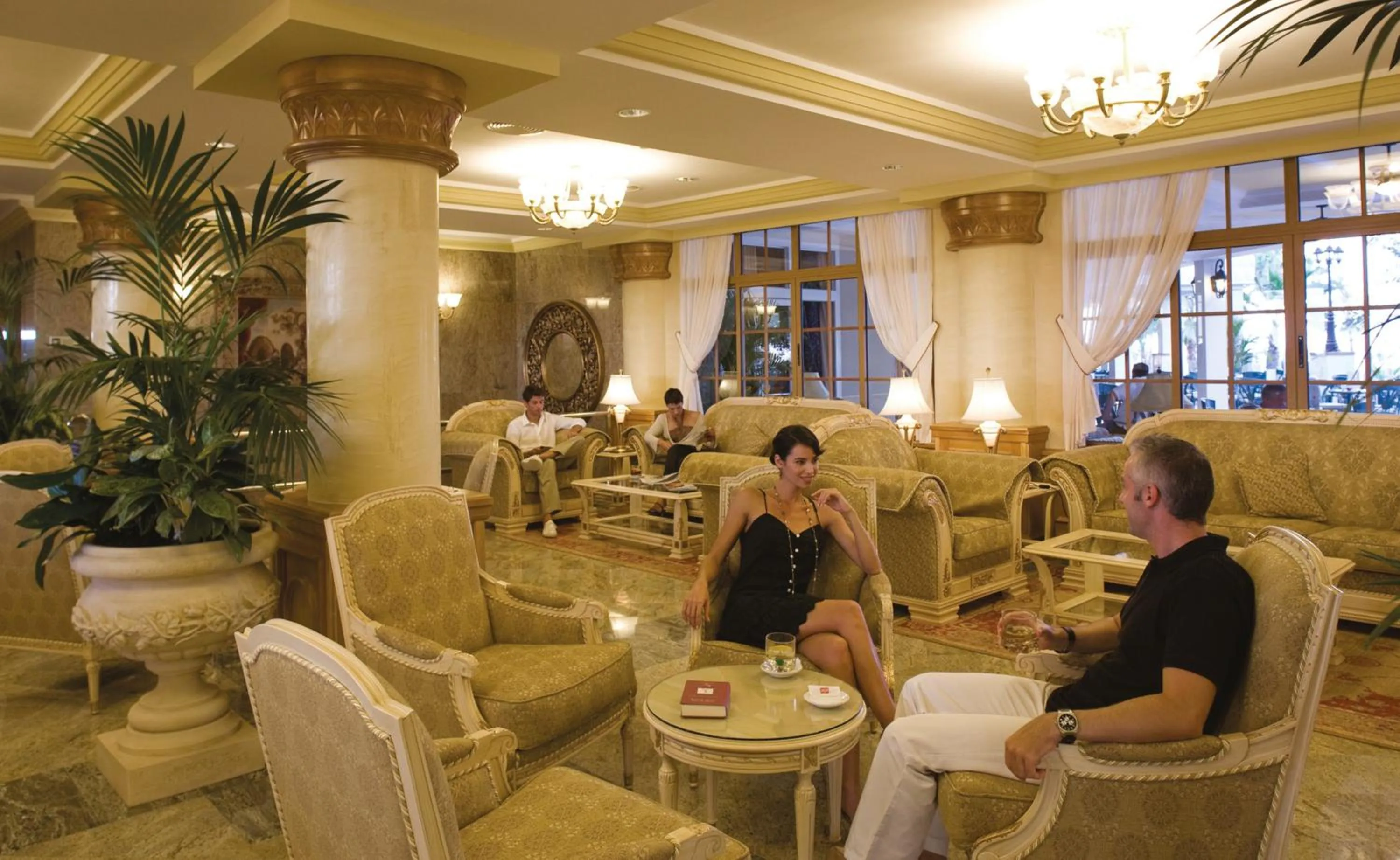 Restaurant/places to eat in Hotel Riu Palace Tres Islas
