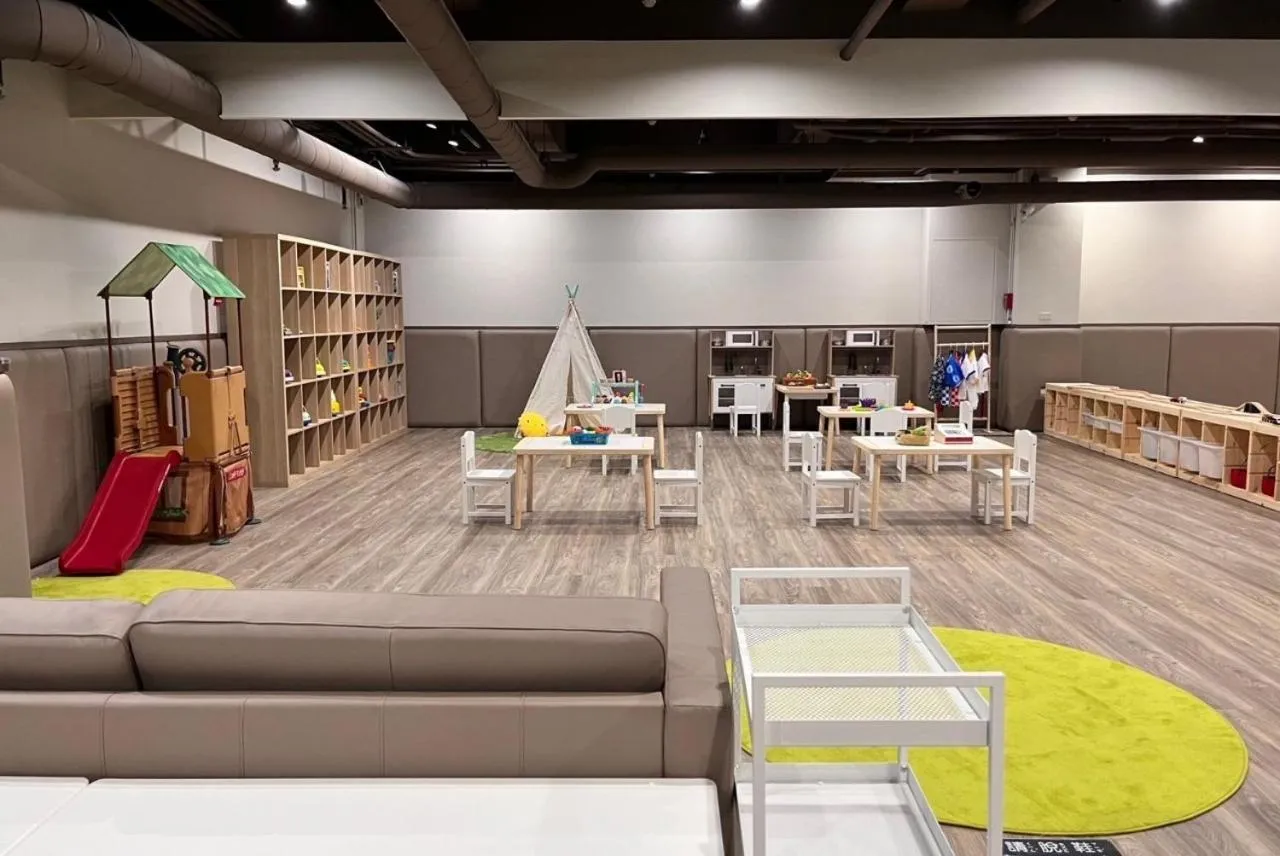 Children play ground in Crownshine Resort