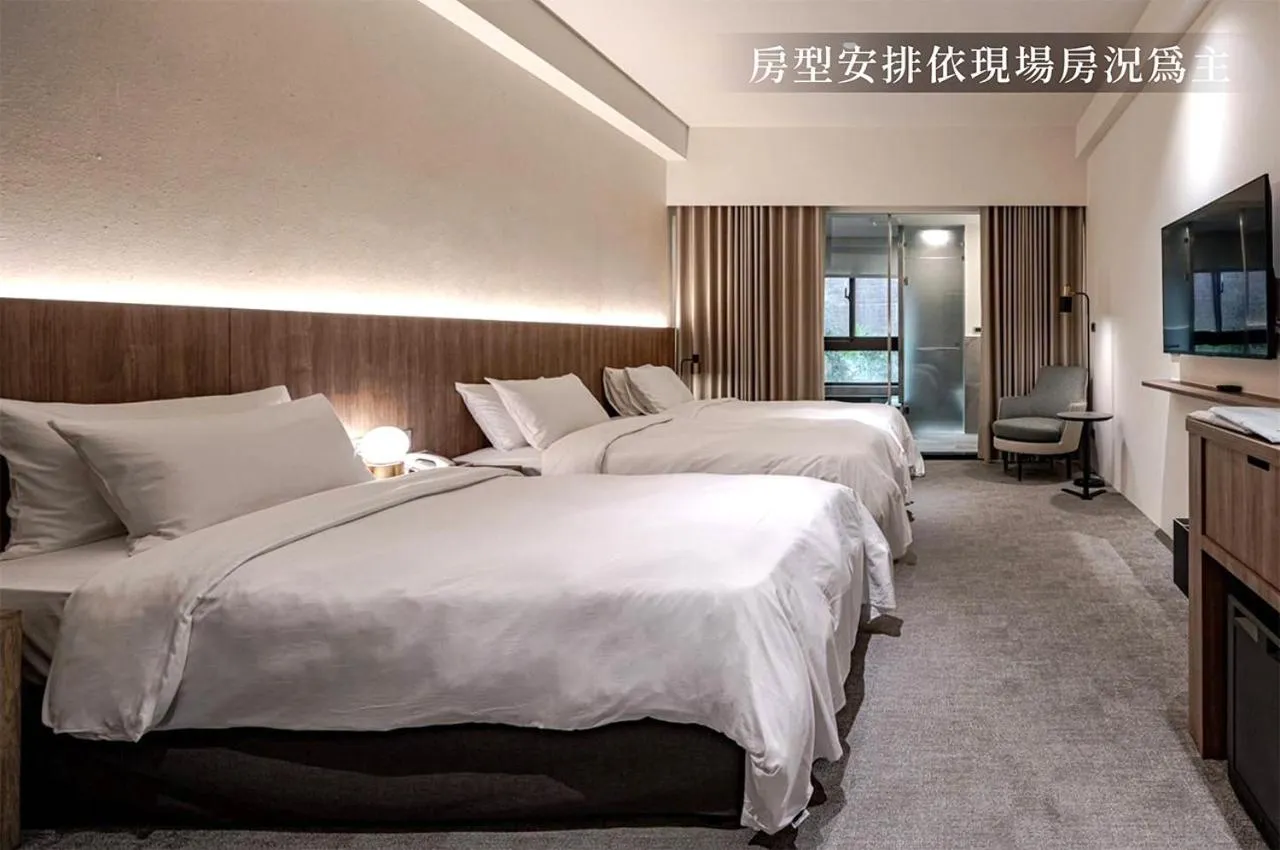 Bed in Crownshine Resort