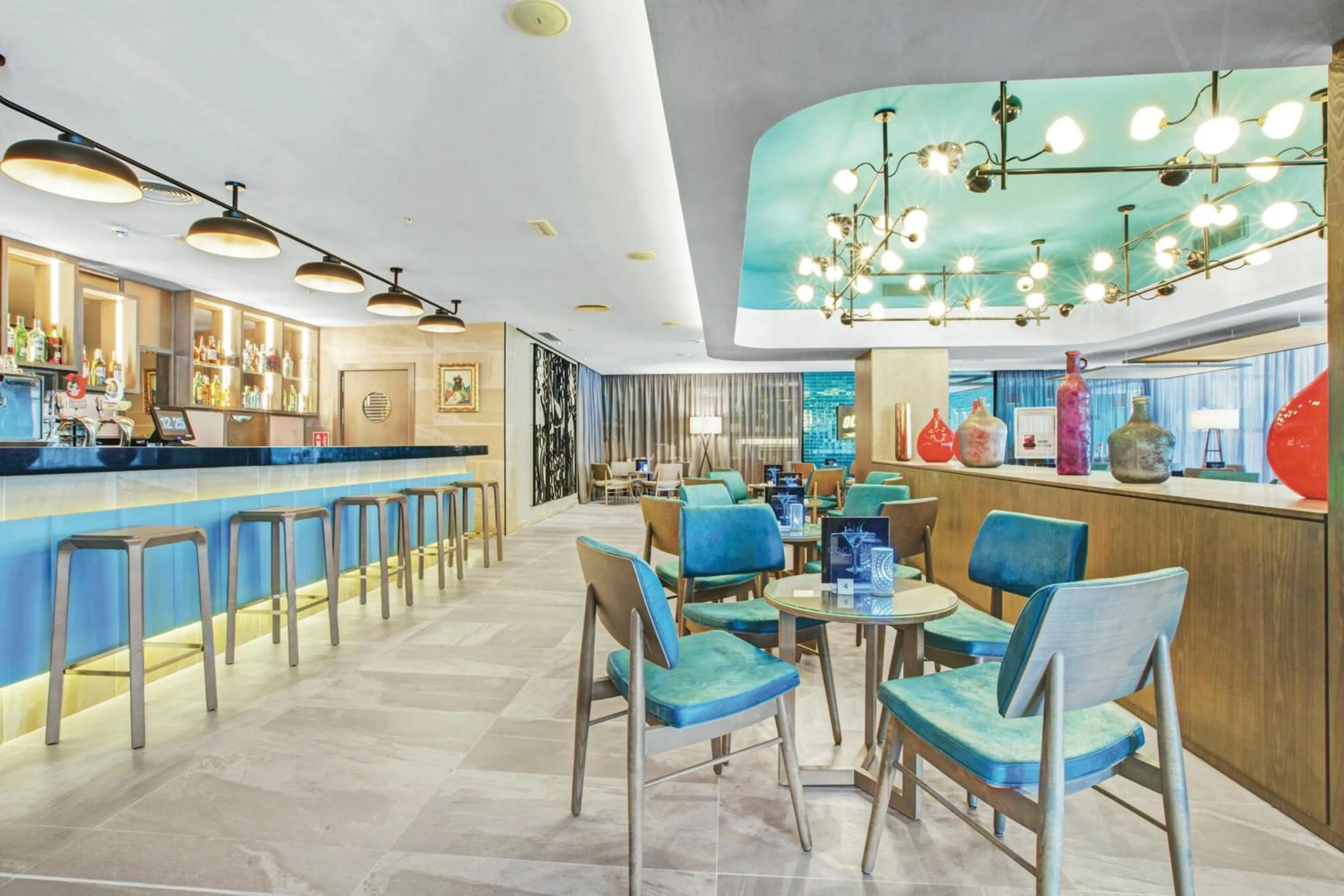 Restaurant/places to eat in Hotel Riu Festival