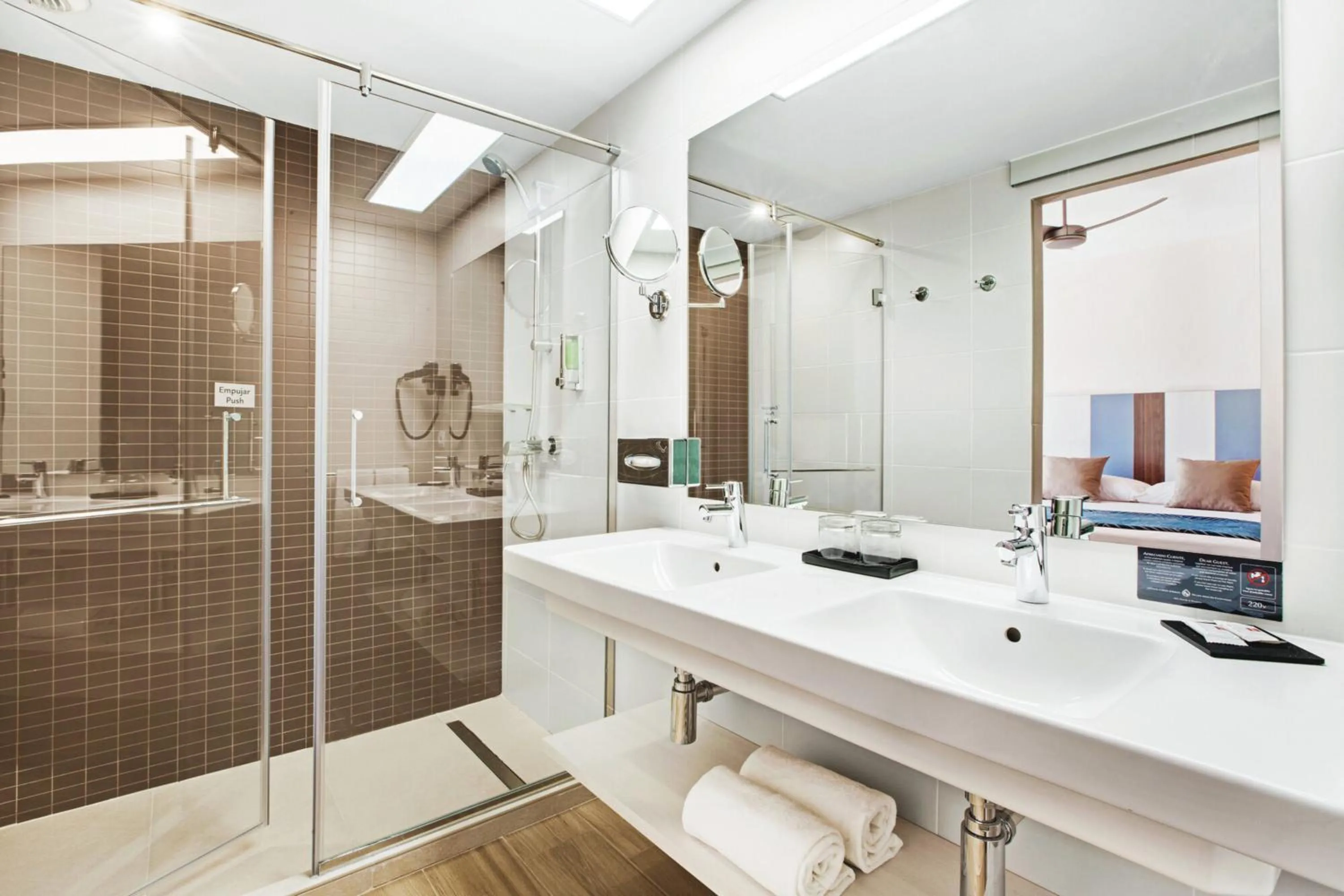 Shower in Hotel Riu Festival