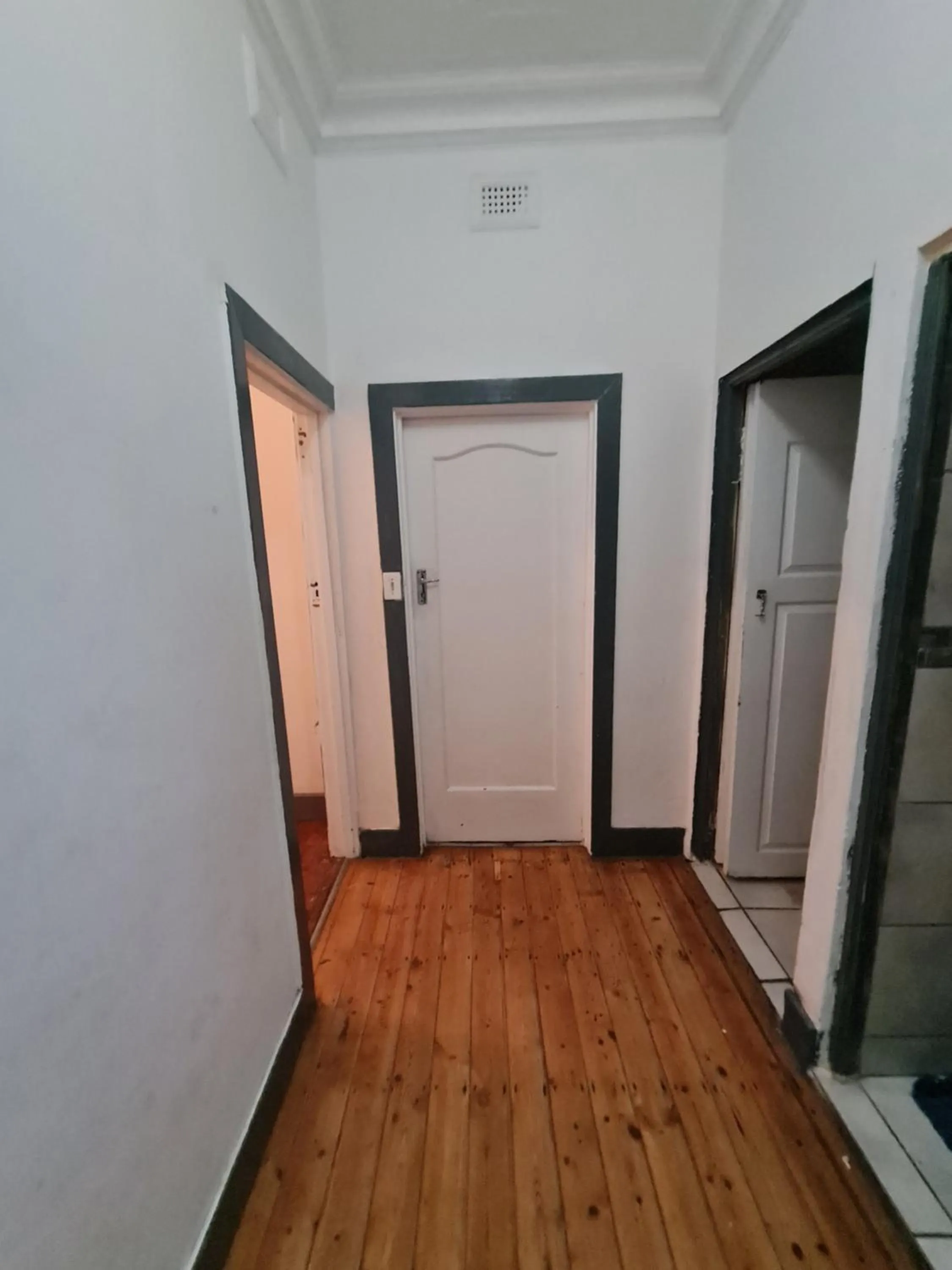 Bathroom in Melville House