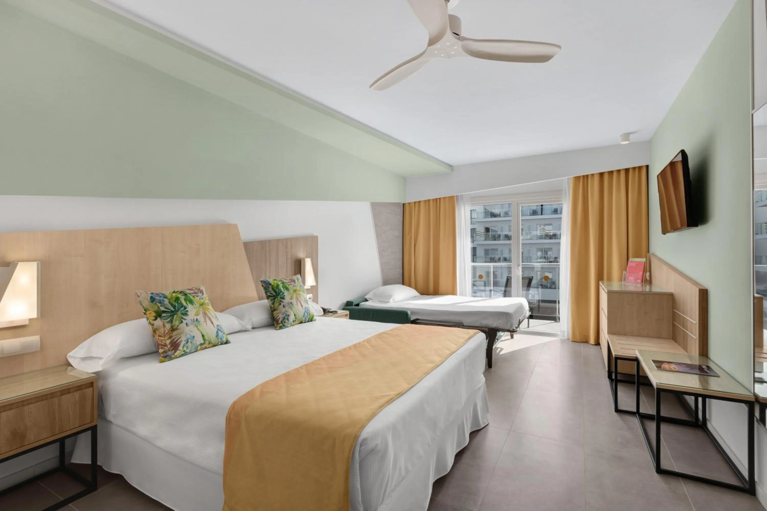 Photo of the whole room, Bed in Hotel Riu Playa Park - 0'0 All Inclusive