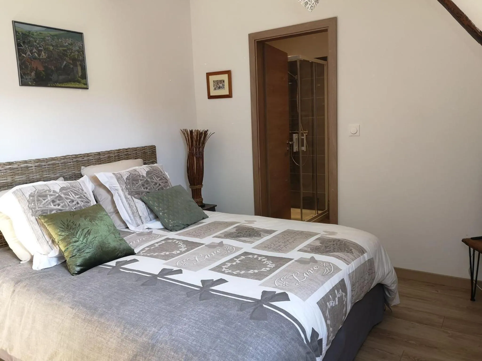 Bedroom, Bed in chez Coco