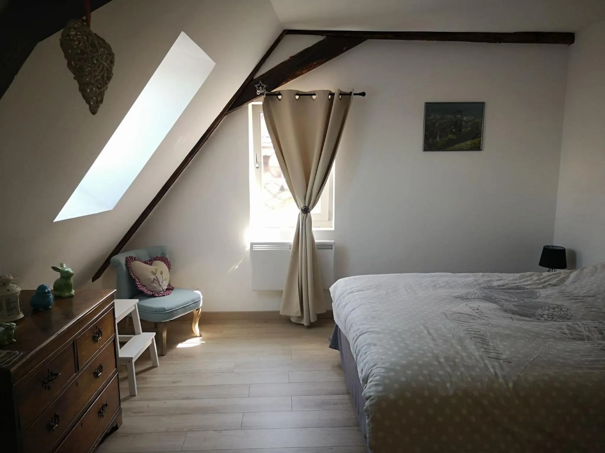 Bedroom, Bed in chez Coco