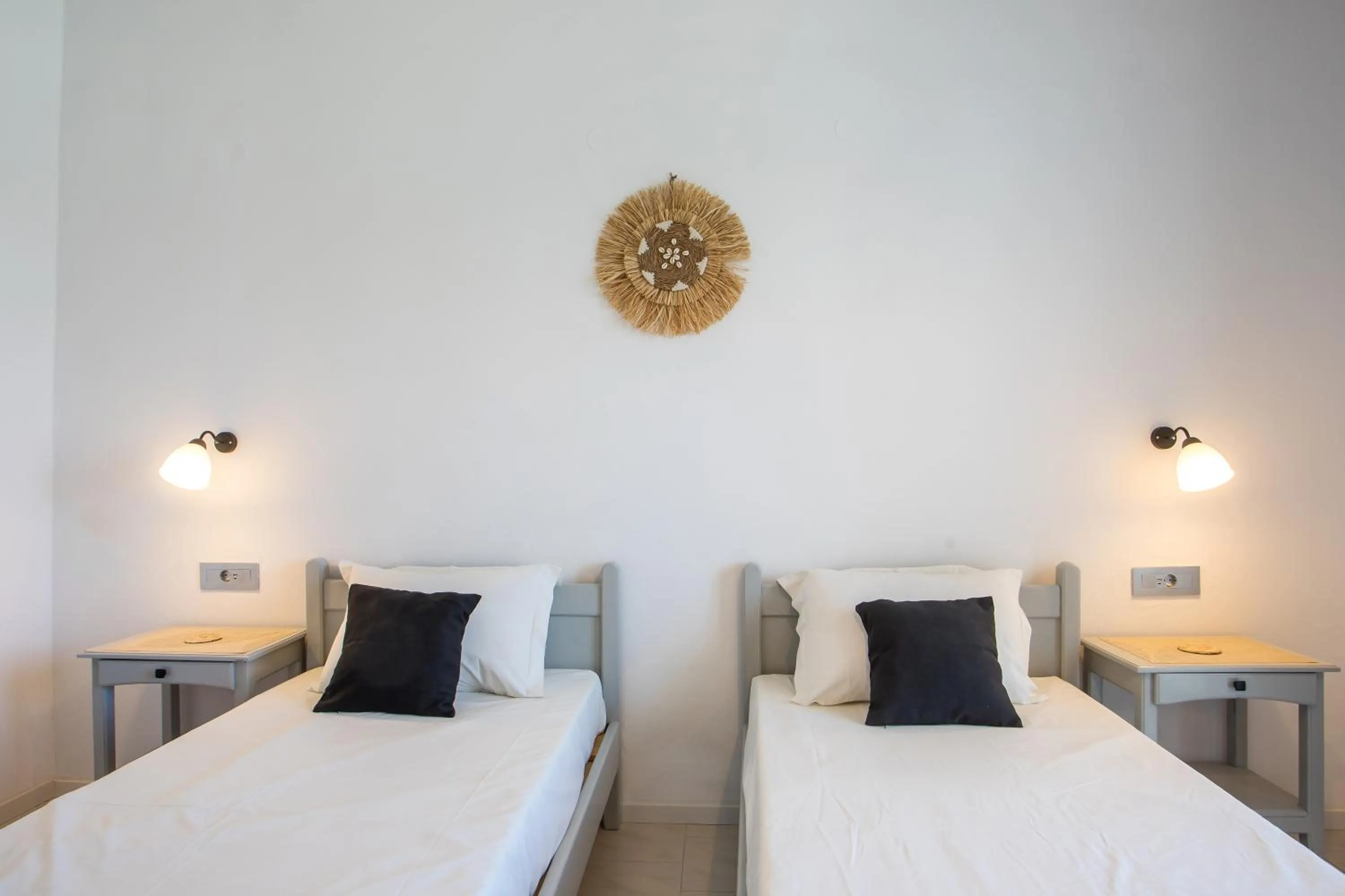 Bed in Lisabeth Apartments