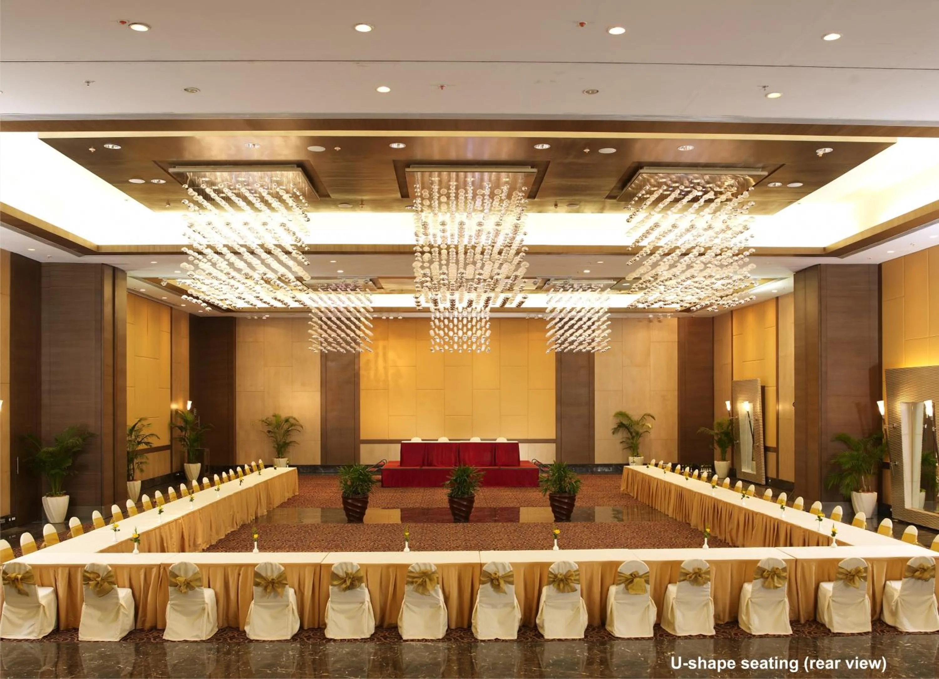 Meeting/conference room in The Retreat Hotel & Convention Centre