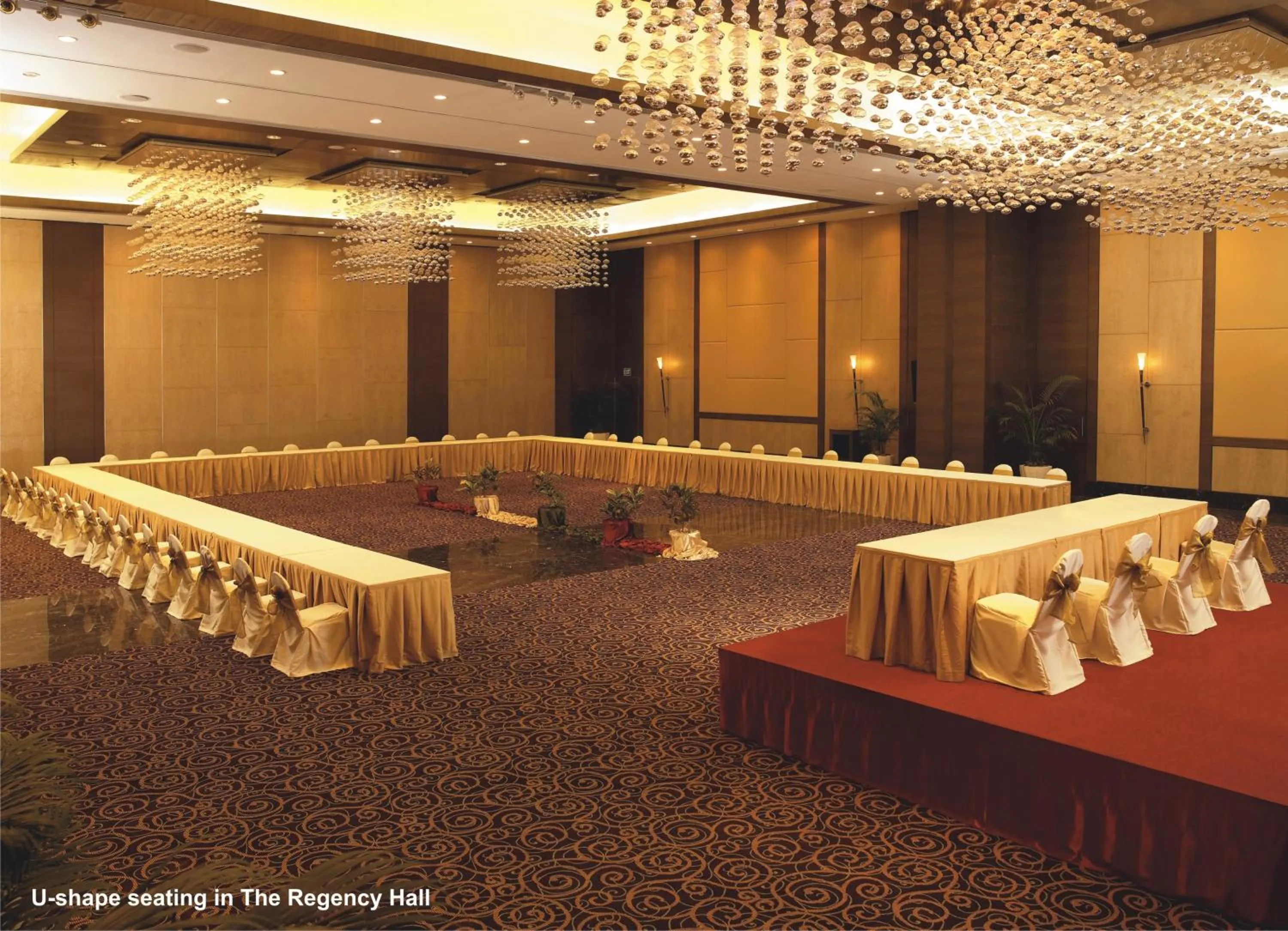 Meeting/conference room in The Retreat Hotel & Convention Centre