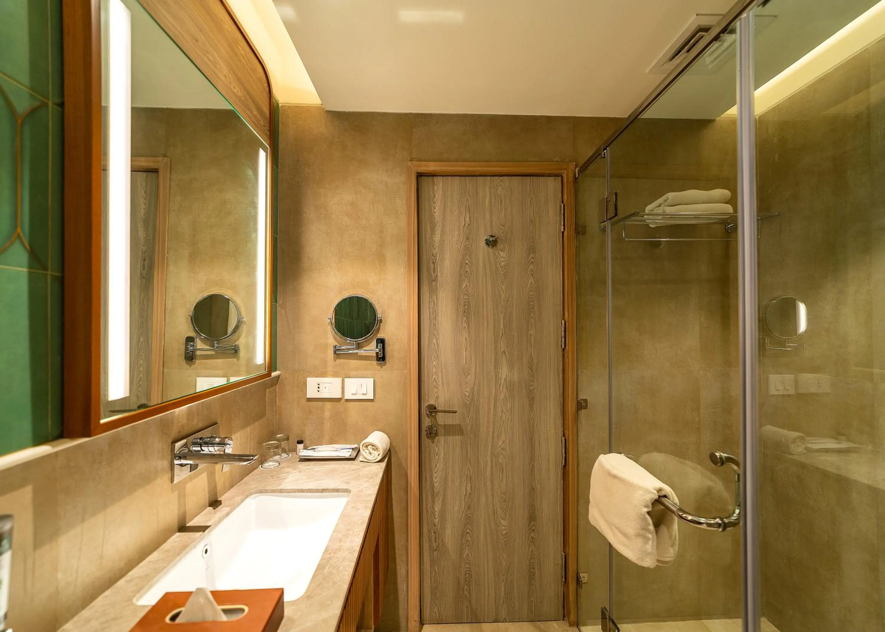 Bathroom in Nidhivan Sarovar Portico Vrindavan