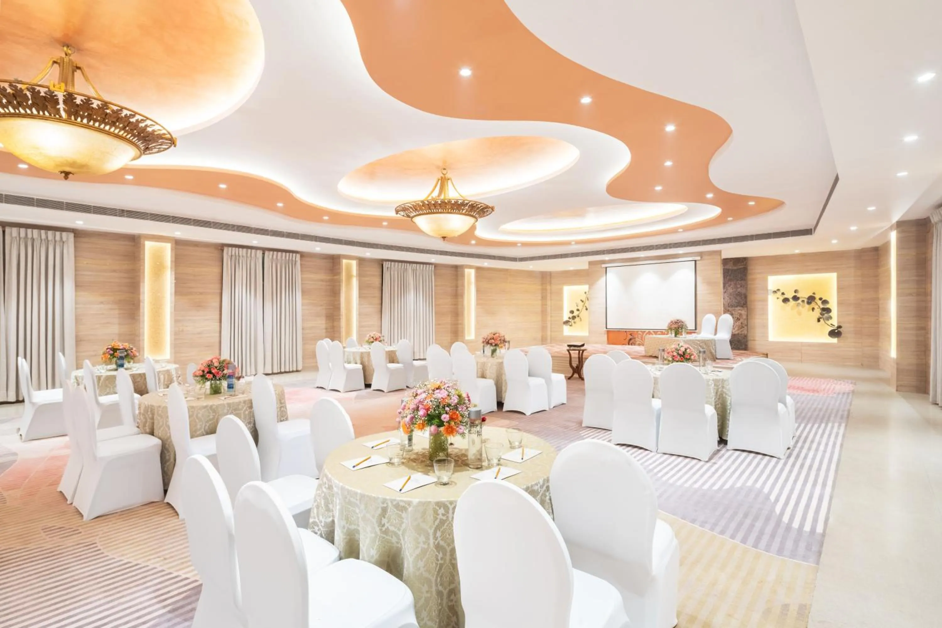 Nidhivan Sarovar Portico Vrindavan