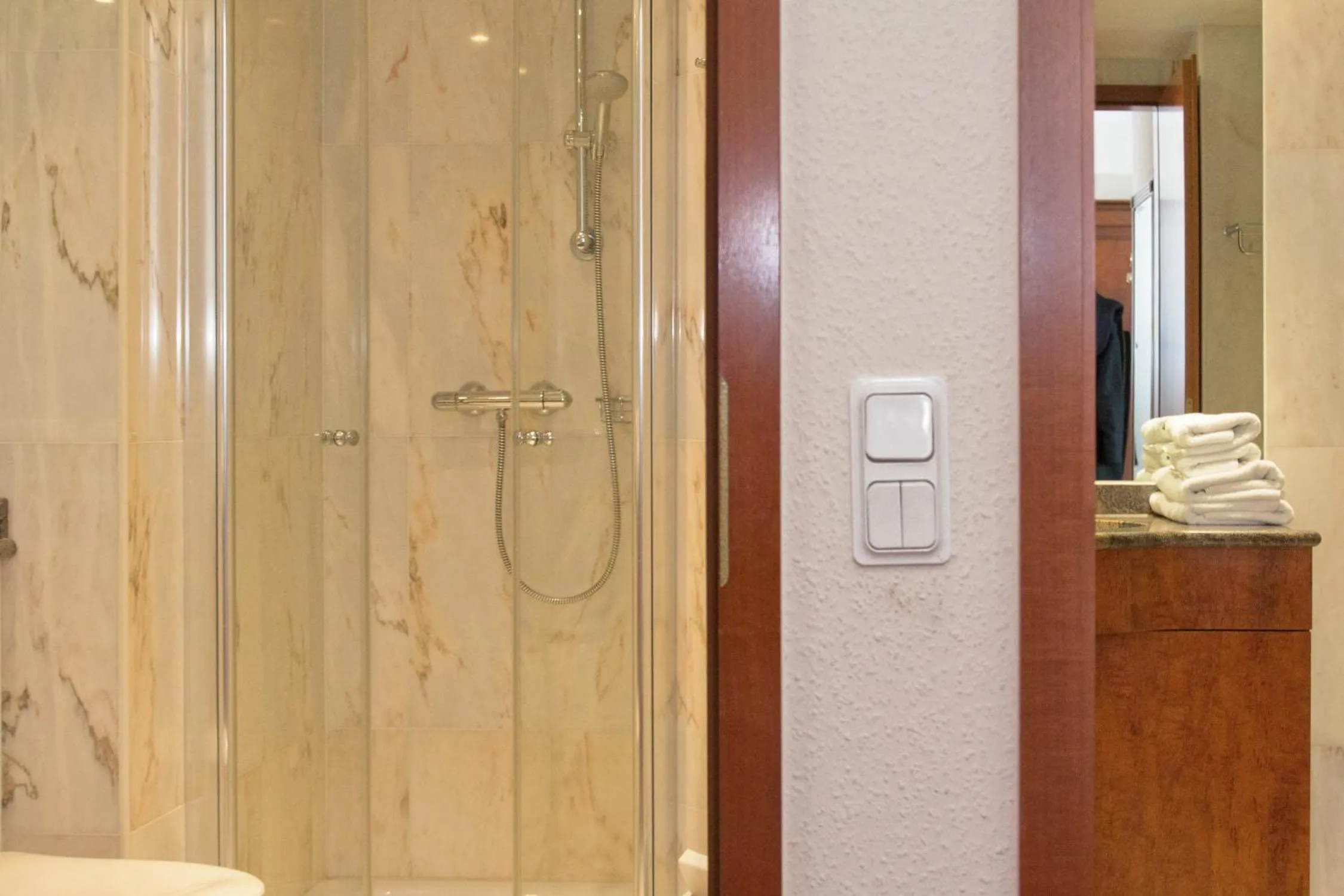 Bathroom in SEETELHOTEL Ostseeresidenz Bansin mit Pool und unmittelbarer Strandnähe