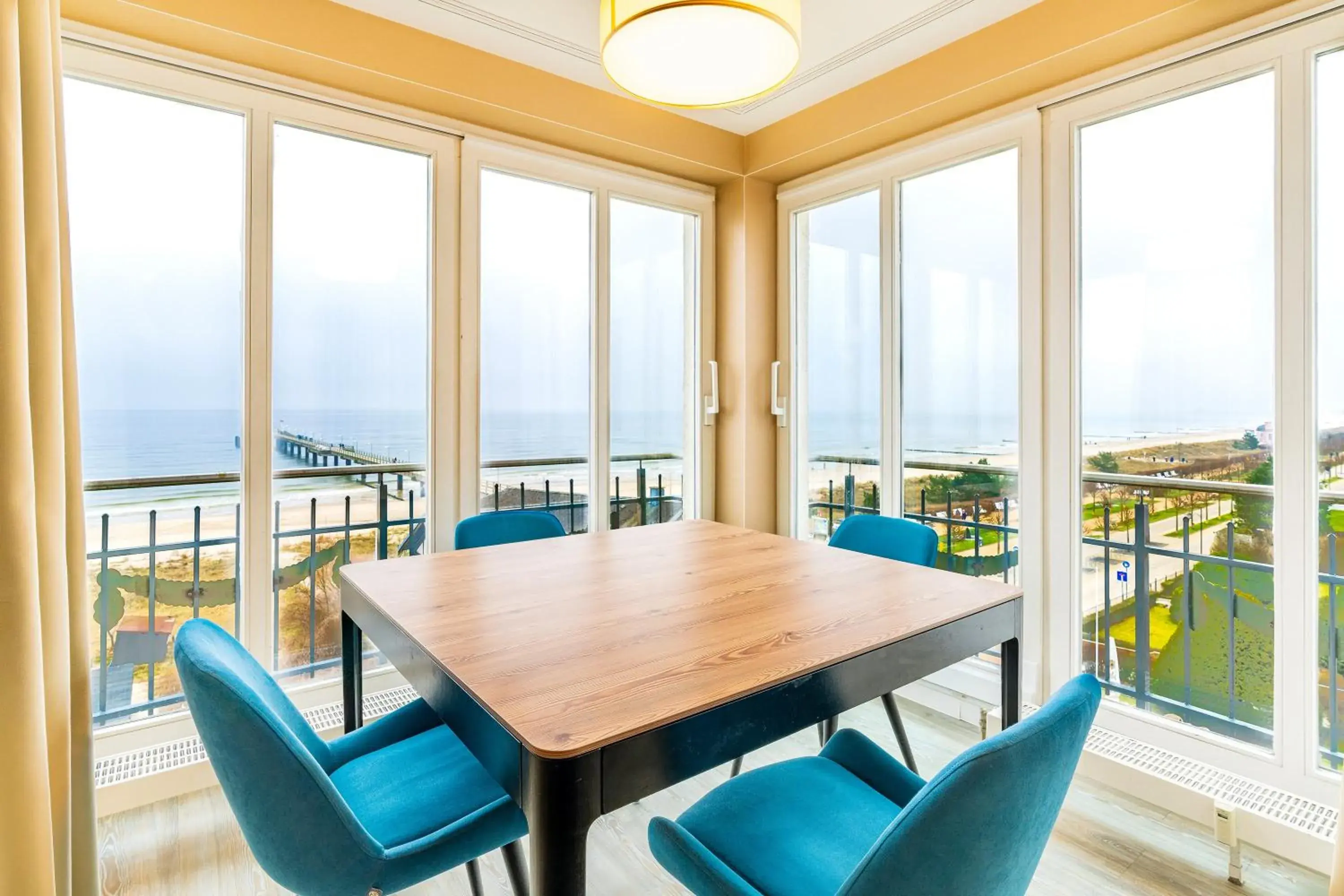 Two-Bedroom Apartment with Sea View in SEETELHOTEL Ostseeresidenz Bansin Two-Bedroom Apartment with Sea View in SEETELHOTEL Ostseeresidenz Bansin