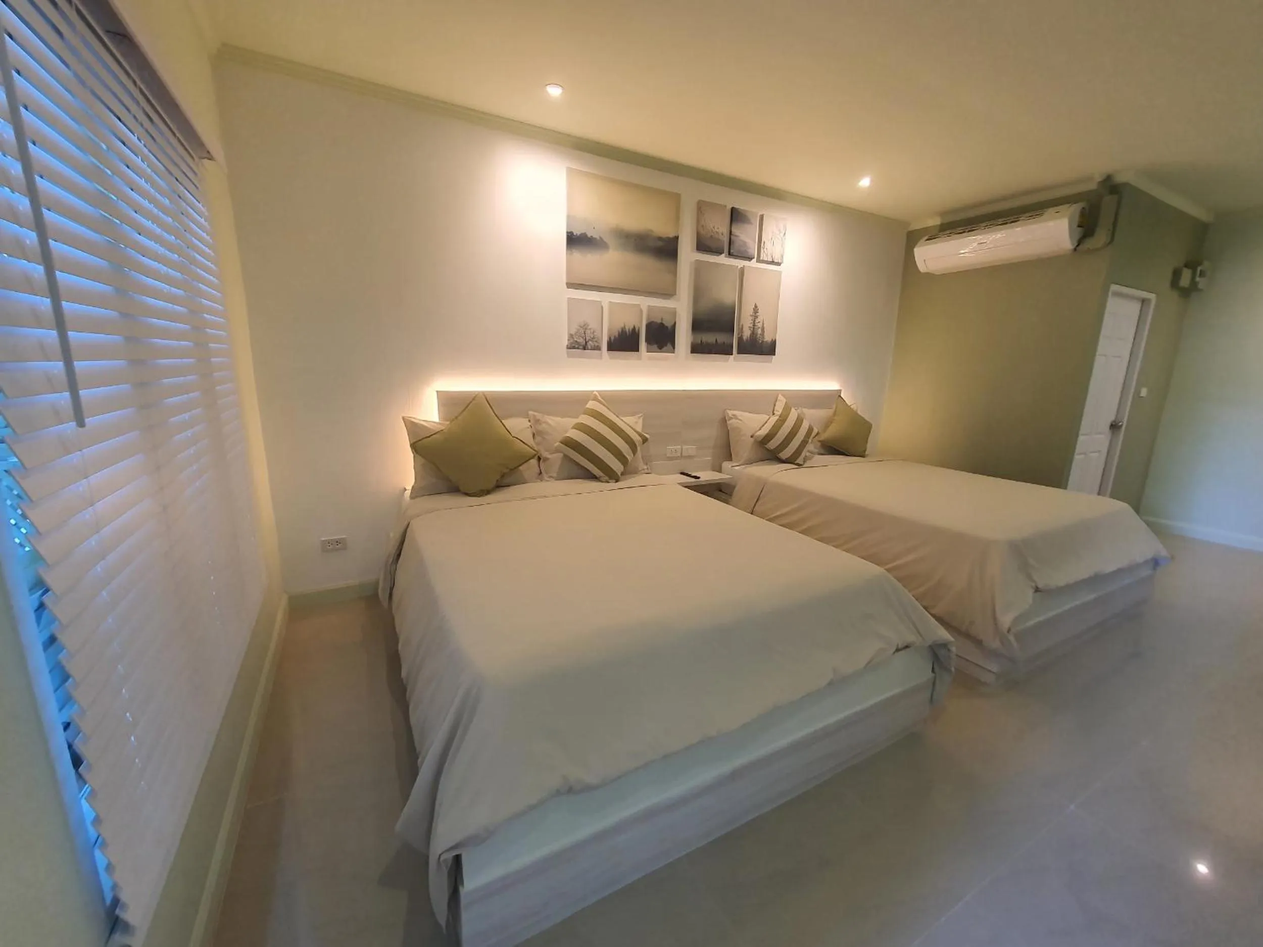 Photo of the whole room, Bed in Aob-Oun Homestay